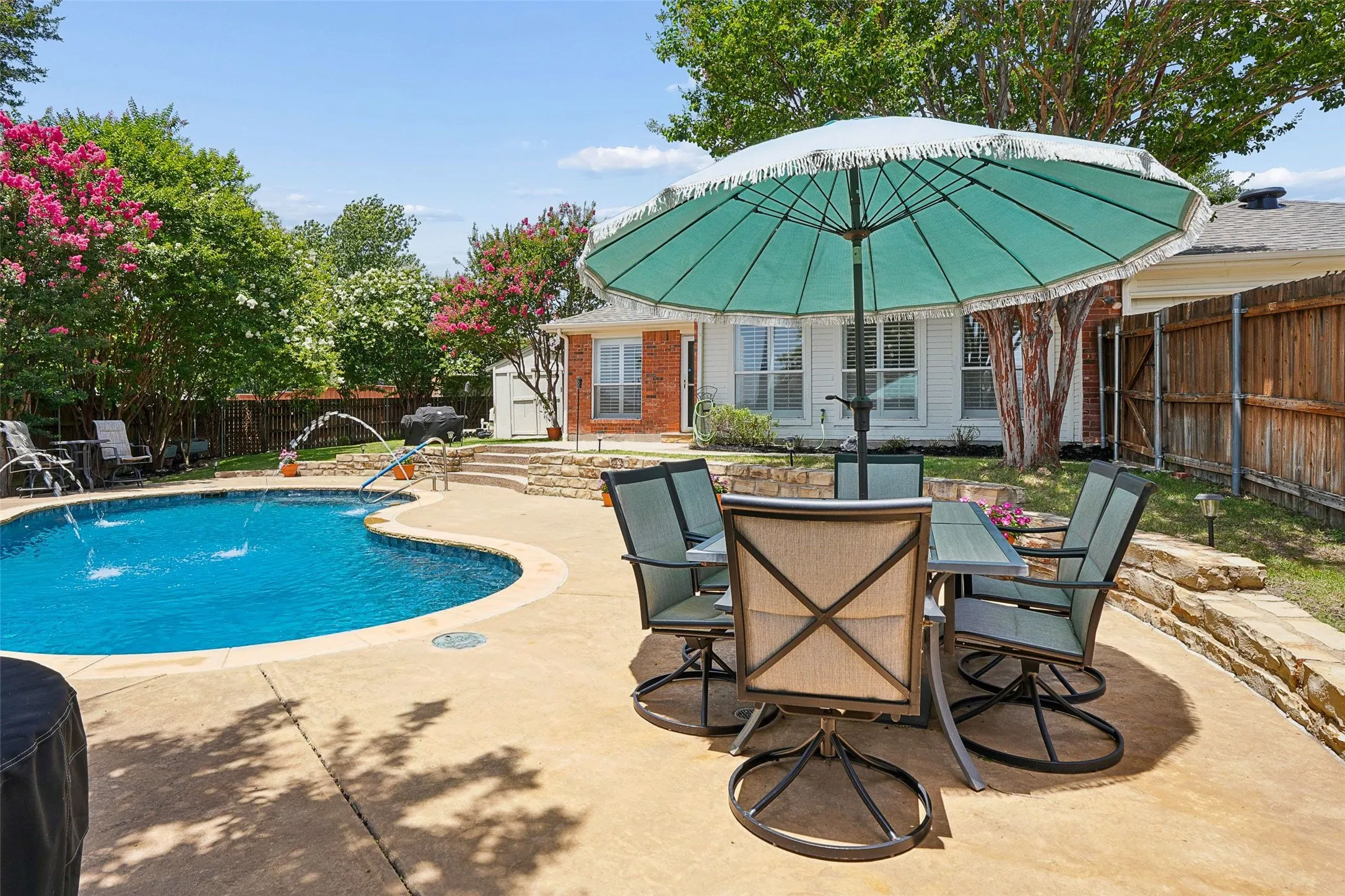 Single Family Residence For Sale in Collin County , 11917 Galleon Road, Frisco, Texas 75035, 4 Bedroom, 2 Bathroom, 2 Garage spaces, 2,337 Sqft, built in 1995, mls#21317575, Real Estate Agent in Frisco, Homes For Sale in Collin county, Homes For Sale in Frisco, Realtor in Frisco Texas, Real Estate Brokerage Independent Realty Texas, Luminita Cordes Realtor