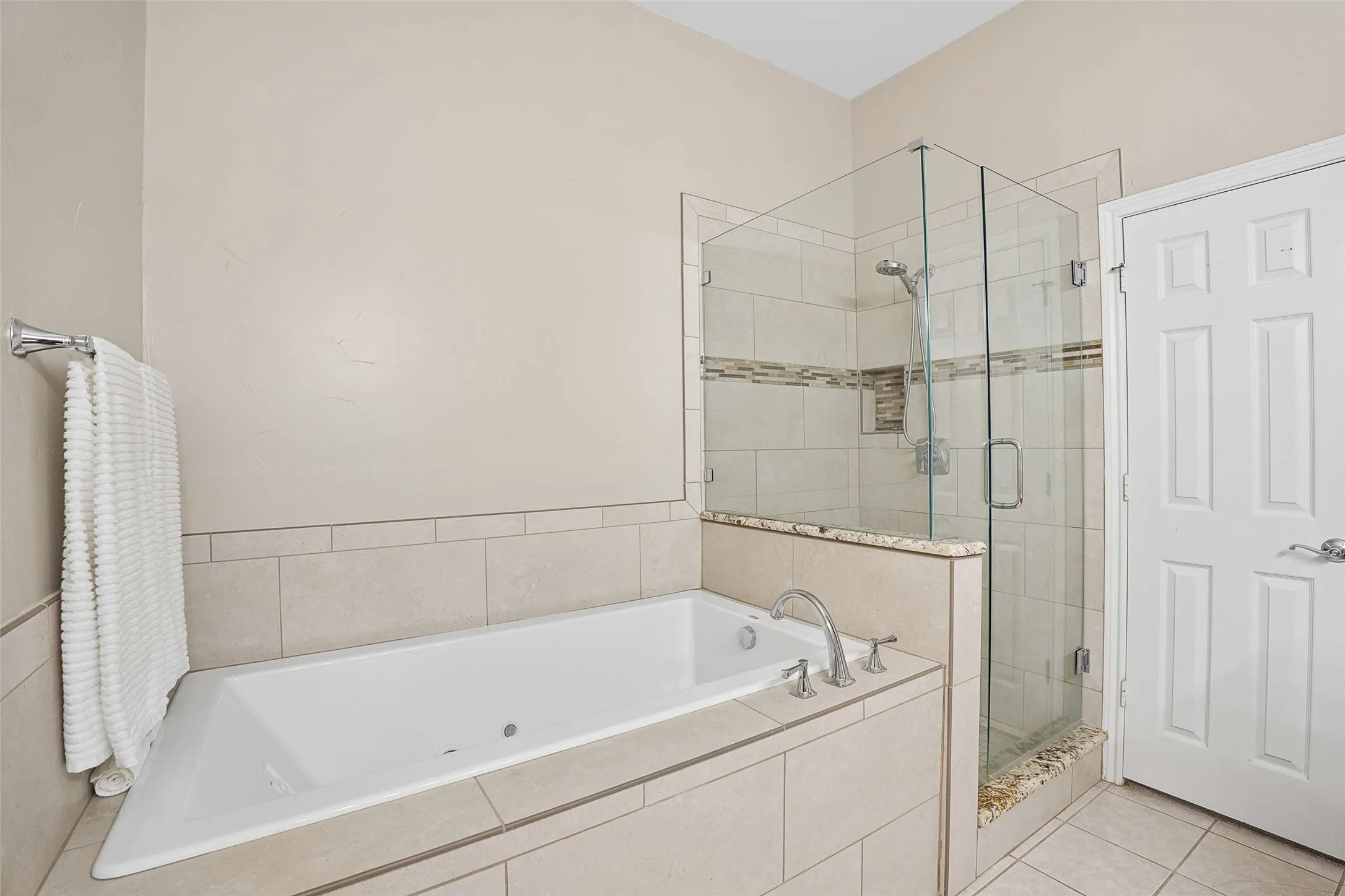 Single Family Residence For Sale in Collin County , 11917 Galleon Road, Frisco, Texas 75035, 4 Bedroom, 2 Bathroom, 2 Garage spaces, 2,337 Sqft, built in 1995, mls#21317575, Real Estate Agent in Frisco, Homes For Sale in Collin county, Homes For Sale in Frisco, Realtor in Frisco Texas, Real Estate Brokerage Independent Realty Texas, Luminita Cordes Realtor