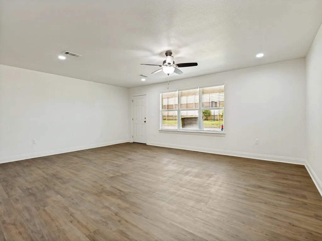 Single Family Residence For Sale in Dallas County , 3327 Garden Lane, Dallas, Texas 75215, 3 Bedroom, 2 Bathroom, 1 Garage spaces, 2,120 Sqft, built in 2026, mls#21317887, Real Estate Agent in Dallas, Homes For Sale in Dallas county, Homes For Sale in Dallas, Realtor in Dallas Texas, Real Estate Brokerage Independent Realty Texas, Luminita Cordes Realtor