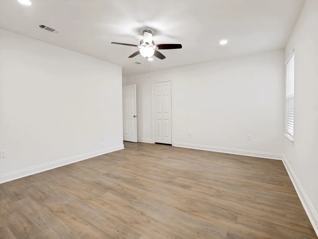 Single Family Residence For Sale in Dallas County , 3327 Garden Lane, Dallas, Texas 75215, 3 Bedroom, 2 Bathroom, 1 Garage spaces, 2,120 Sqft, built in 2026, mls#21317887, Real Estate Agent in Dallas, Homes For Sale in Dallas county, Homes For Sale in Dallas, Realtor in Dallas Texas, Real Estate Brokerage Independent Realty Texas, Luminita Cordes Realtor