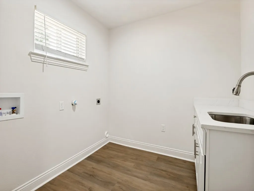 Single Family Residence For Sale in Dallas County , 3327 Garden Lane, Dallas, Texas 75215, 3 Bedroom, 2 Bathroom, 1 Garage spaces, 2,120 Sqft, built in 2026, mls#21317887, Real Estate Agent in Dallas, Homes For Sale in Dallas county, Homes For Sale in Dallas, Realtor in Dallas Texas, Real Estate Brokerage Independent Realty Texas, Luminita Cordes Realtor