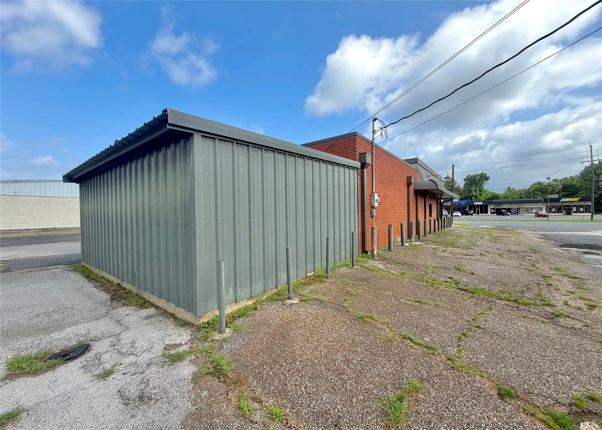 Business For Sale in Harrison County , 1210 E Grande Ave, Marshall, Texas 75672, 0, 0, Garage spaces, 0 Sqft, built in 1971, mls#21317888, Real Estate Agent in Marshall, Homes For Sale in Harrison county, Homes For Sale in Marshall, Realtor in Marshall Texas, Real Estate Brokerage Independent Realty Texas, Luminita Cordes Realtor