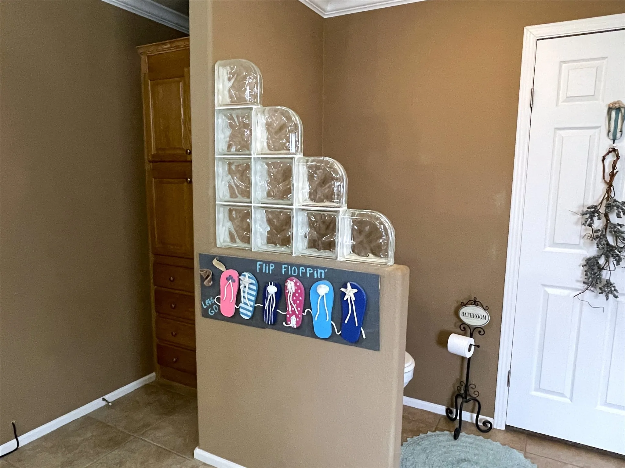 Mobile Home For Sale in Freestone County , 1666 US Highway 84, Oakwood, Texas 75855, 4 Bedroom, 2 Bathroom, Garage spaces, 2,560 Sqft, built in 2009, mls#21313249, Real Estate Agent in Oakwood, Homes For Sale in Freestone county, Homes For Sale in Oakwood, Realtor in Oakwood Texas, Real Estate Brokerage Independent Realty Texas, Luminita Cordes Realtor