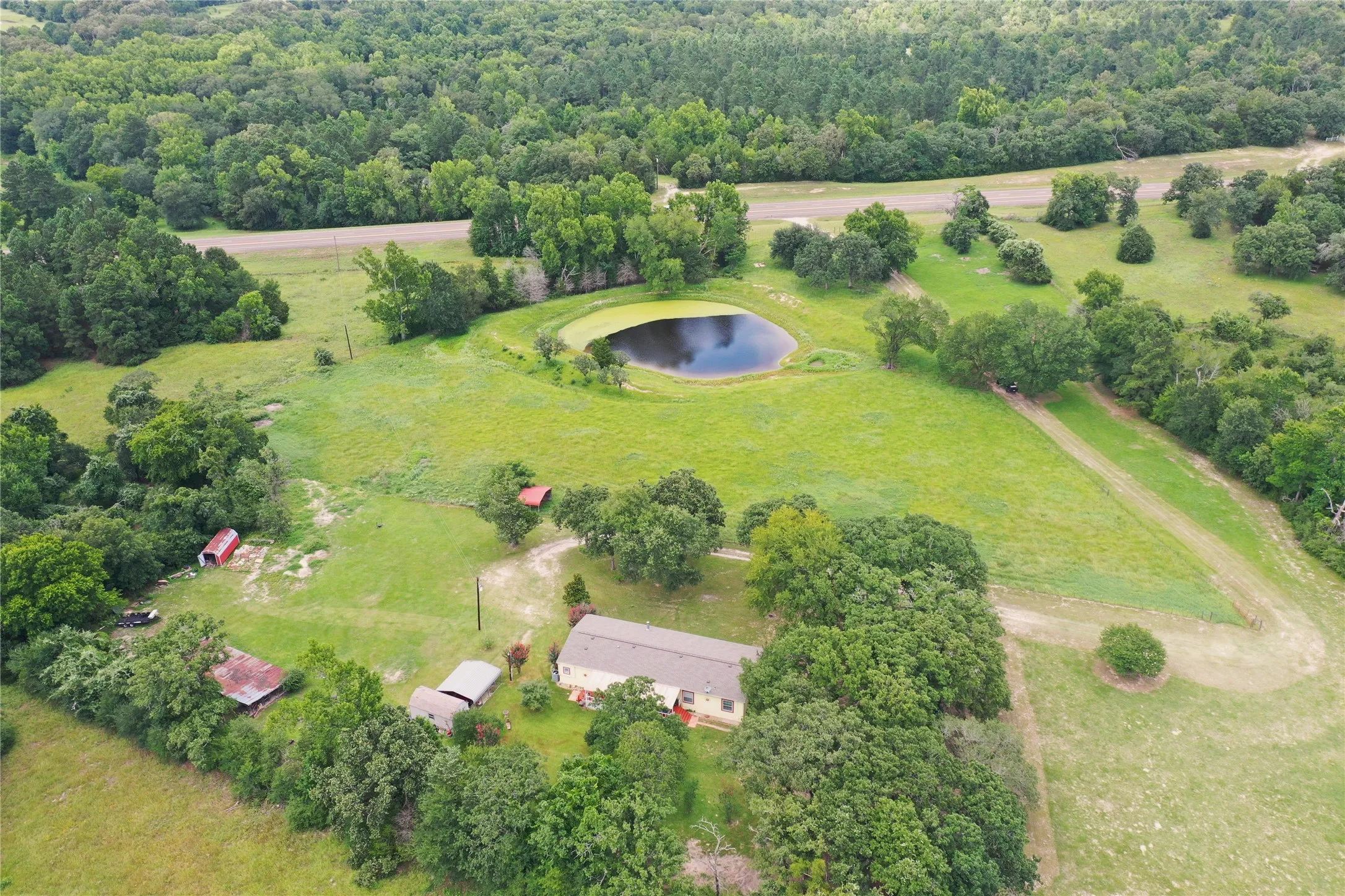 Mobile Home For Sale in Freestone County , 1666 US Highway 84, Oakwood, Texas 75855, 4 Bedroom, 2 Bathroom, Garage spaces, 2,560 Sqft, built in 2009, mls#21313249, Real Estate Agent in Oakwood, Homes For Sale in Freestone county, Homes For Sale in Oakwood, Realtor in Oakwood Texas, Real Estate Brokerage Independent Realty Texas, Luminita Cordes Realtor