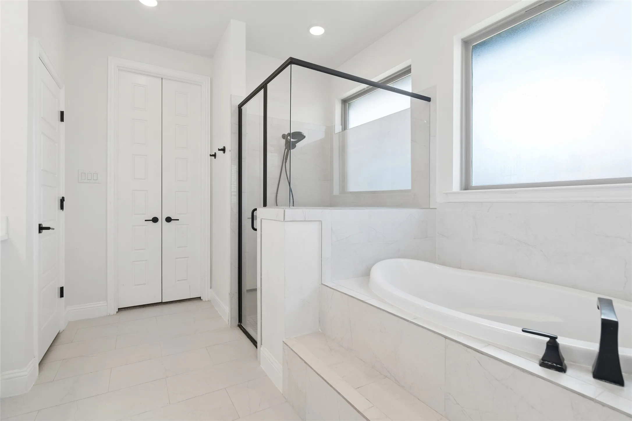 Single Family Residence For Sale in Parker County , 587 Old Agnes Road, Weatherford, Texas 76088, 4 Bedroom, 3 Bathroom, 3 Garage spaces, 2,687 Sqft, built in 2022, mls#21248443, Real Estate Agent in Weatherford, Homes For Sale in Parker county, Homes For Sale in Weatherford, Realtor in Weatherford Texas, Real Estate Brokerage Independent Realty Texas, Luminita Cordes Realtor