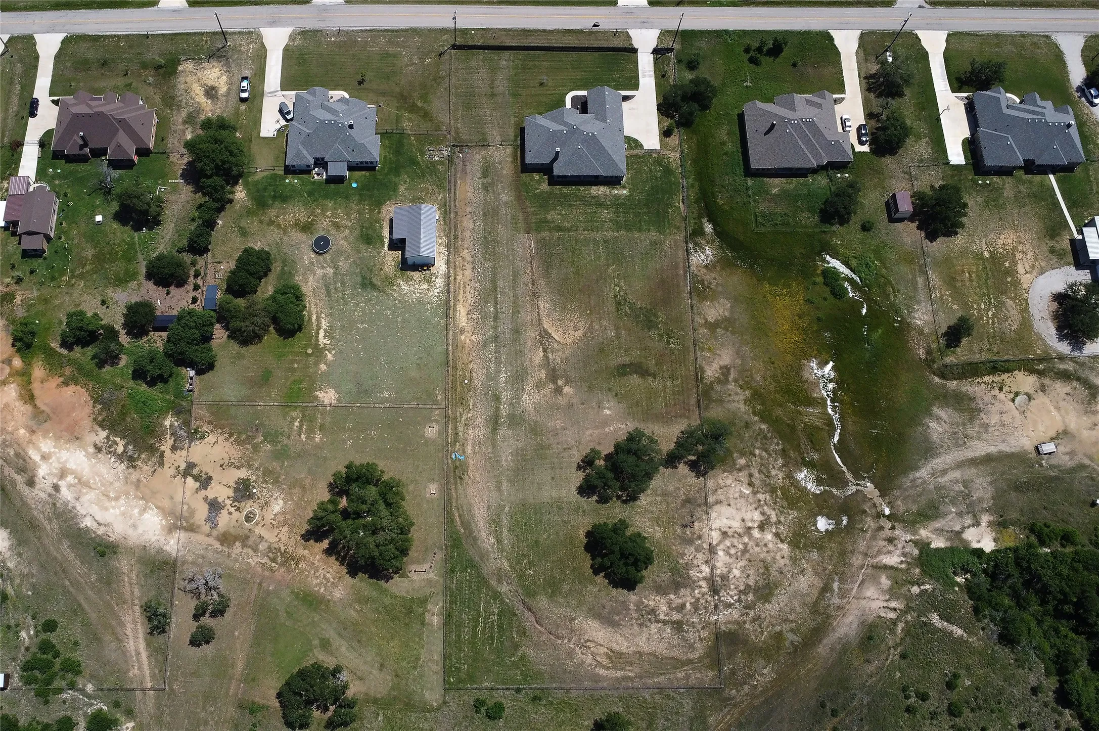Single Family Residence For Sale in Parker County , 587 Old Agnes Road, Weatherford, Texas 76088, 4 Bedroom, 3 Bathroom, 3 Garage spaces, 2,687 Sqft, built in 2022, mls#21248443, Real Estate Agent in Weatherford, Homes For Sale in Parker county, Homes For Sale in Weatherford, Realtor in Weatherford Texas, Real Estate Brokerage Independent Realty Texas, Luminita Cordes Realtor