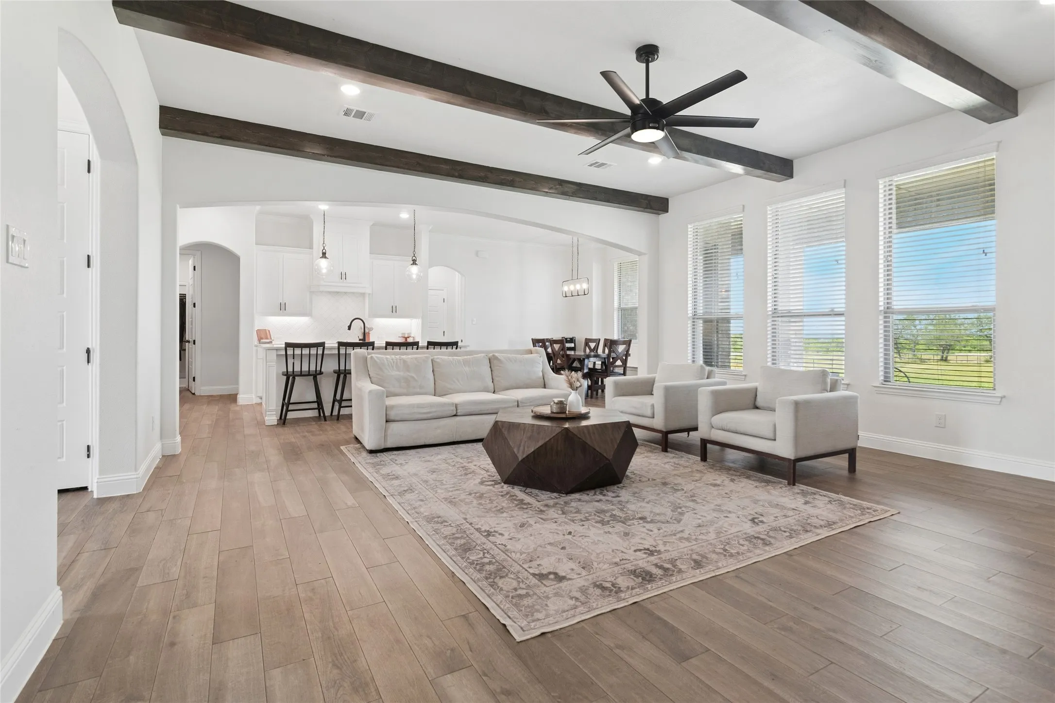 Single Family Residence For Sale in Parker County , 587 Old Agnes Road, Weatherford, Texas 76088, 4 Bedroom, 3 Bathroom, 3 Garage spaces, 2,687 Sqft, built in 2022, mls#21248443, Real Estate Agent in Weatherford, Homes For Sale in Parker county, Homes For Sale in Weatherford, Realtor in Weatherford Texas, Real Estate Brokerage Independent Realty Texas, Luminita Cordes Realtor
