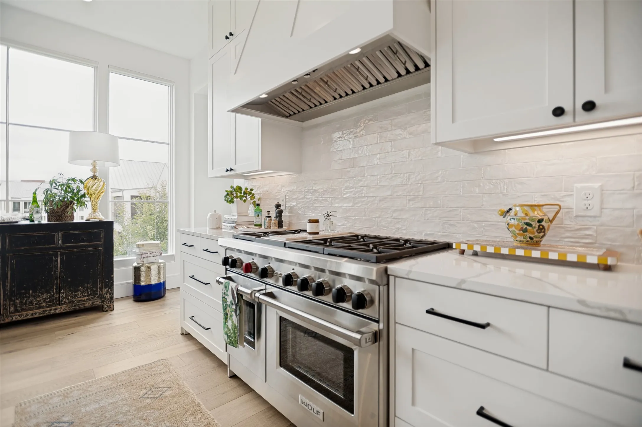 Professional grade Wolf appliances and Sub-zero