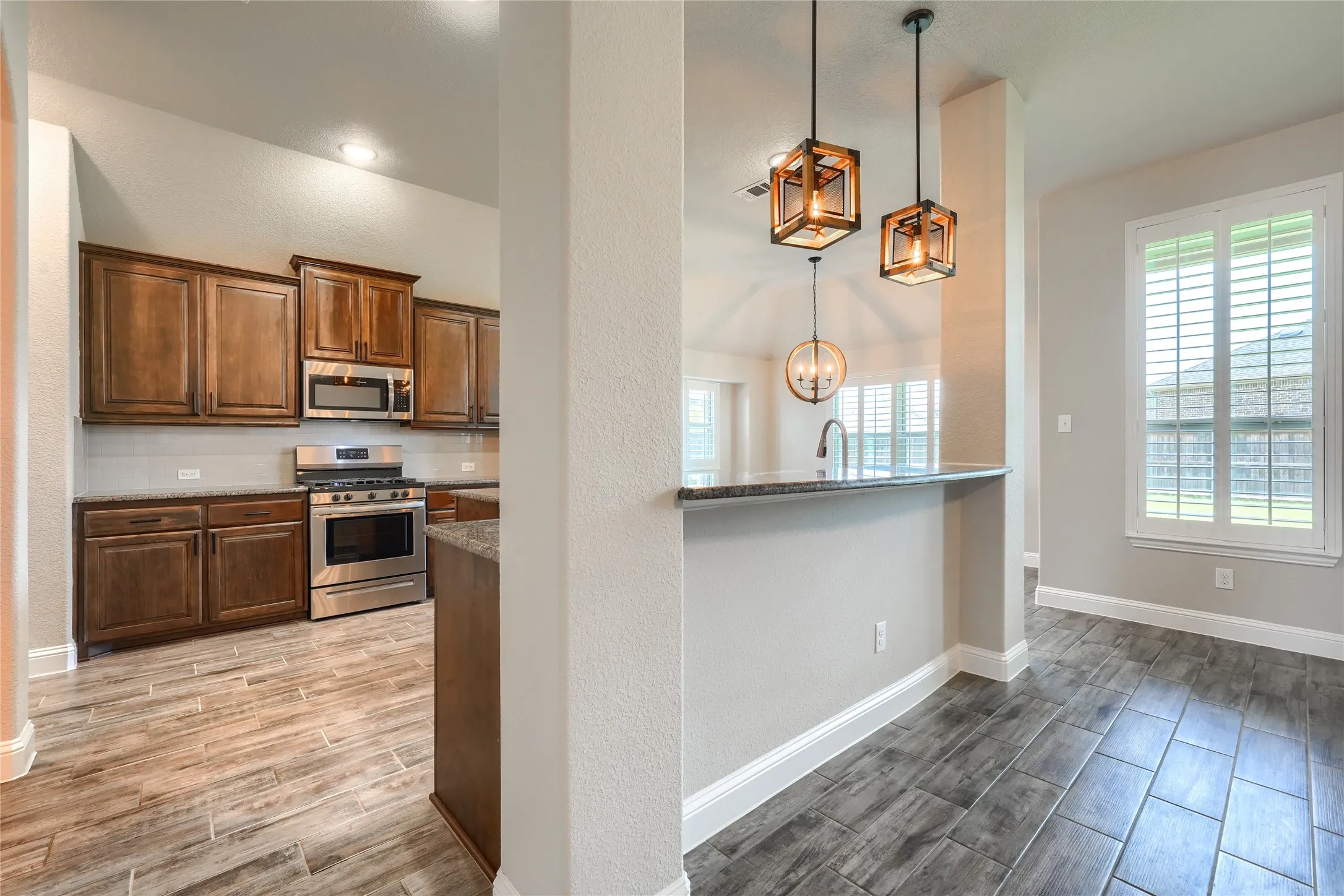 Single Family Residence For Sale in Rockwall County , 1733 Amalfi Drive, Mclendon Chisholm, Texas 75032, 4 Bedroom, 2 Bathroom, 2 Garage spaces, 2,066 Sqft, built in 2018, mls#21317728, Real Estate Agent in Mclendon Chisholm, Homes For Sale in Rockwall county, Homes For Sale in Mclendon Chisholm, Realtor in Mclendon Chisholm Texas, Real Estate Brokerage Independent Realty Texas, Luminita Cordes Realtor