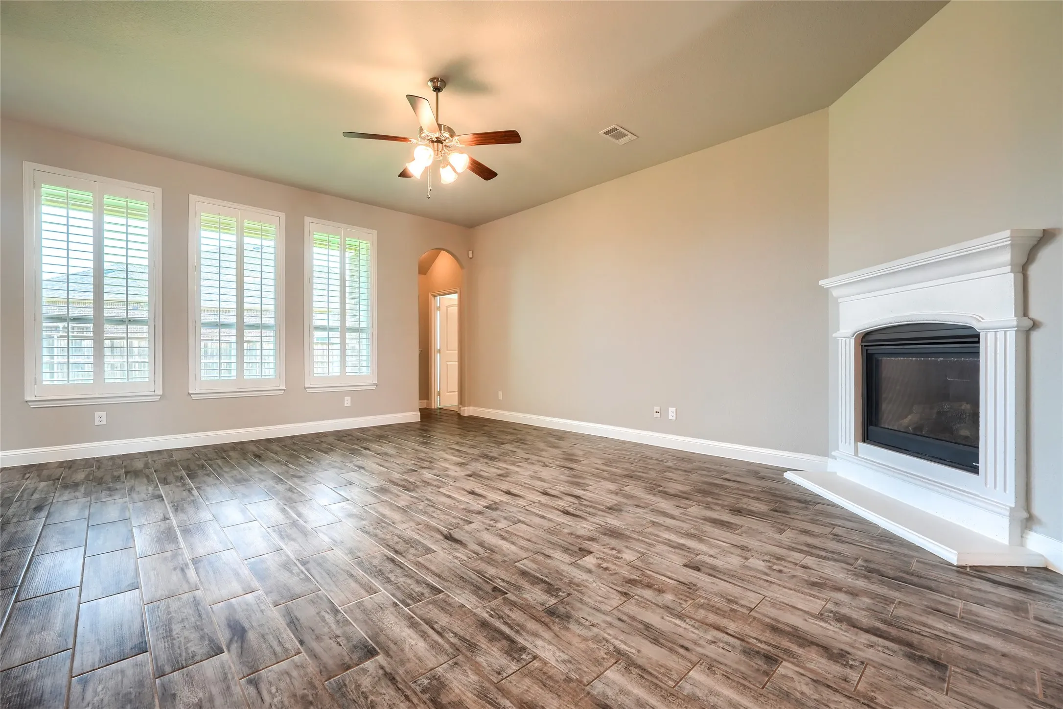 Single Family Residence For Sale in Rockwall County , 1733 Amalfi Drive, Mclendon Chisholm, Texas 75032, 4 Bedroom, 2 Bathroom, 2 Garage spaces, 2,066 Sqft, built in 2018, mls#21317728, Real Estate Agent in Mclendon Chisholm, Homes For Sale in Rockwall county, Homes For Sale in Mclendon Chisholm, Realtor in Mclendon Chisholm Texas, Real Estate Brokerage Independent Realty Texas, Luminita Cordes Realtor