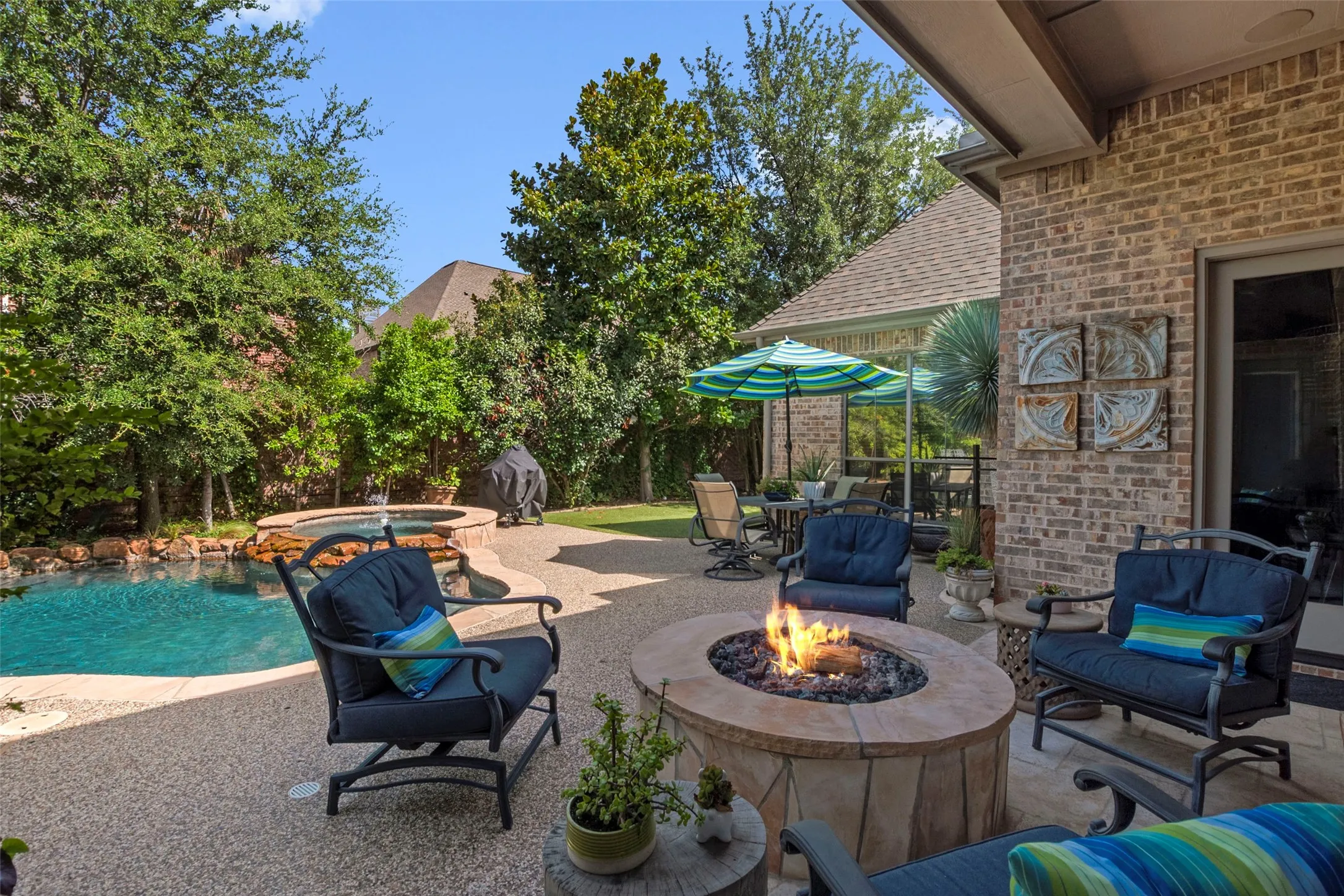 Single Family Residence For Sale in Dallas County , 726 Armstrong Boulevard, Coppell, Texas 75019, 4 Bedroom, 4 Bathroom, 3 Garage spaces, 4,117 Sqft, built in 1998, mls#21315487, Real Estate Agent in Coppell, Homes For Sale in Dallas county, Homes For Sale in Coppell, Realtor in Coppell Texas, Real Estate Brokerage Independent Realty Texas, Luminita Cordes Realtor