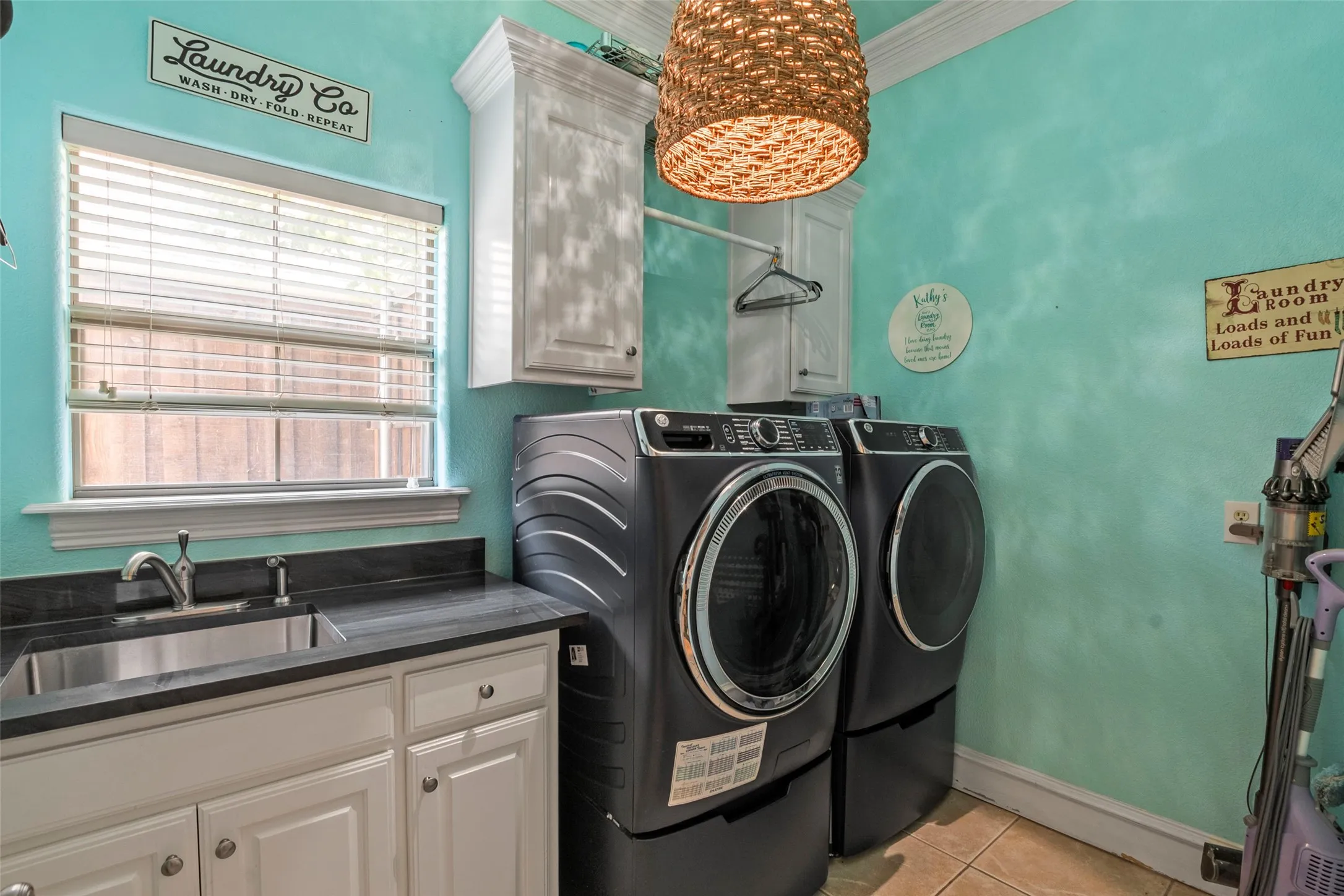 Single Family Residence For Sale in Dallas County , 726 Armstrong Boulevard, Coppell, Texas 75019, 4 Bedroom, 4 Bathroom, 3 Garage spaces, 4,117 Sqft, built in 1998, mls#21315487, Real Estate Agent in Coppell, Homes For Sale in Dallas county, Homes For Sale in Coppell, Realtor in Coppell Texas, Real Estate Brokerage Independent Realty Texas, Luminita Cordes Realtor