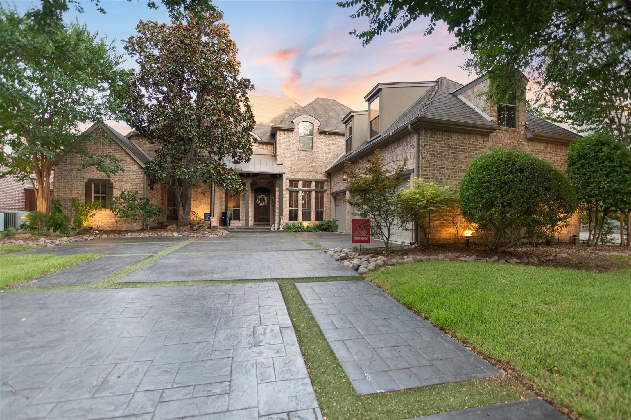 Single Family Residence For Sale in Dallas County , 726 Armstrong Boulevard, Coppell, Texas 75019, 4 Bedroom, 4 Bathroom, 3 Garage spaces, 4,117 Sqft, built in 1998, mls#21315487, Real Estate Agent in Coppell, Homes For Sale in Dallas county, Homes For Sale in Coppell, Realtor in Coppell Texas, Real Estate Brokerage Independent Realty Texas, Luminita Cordes Realtor