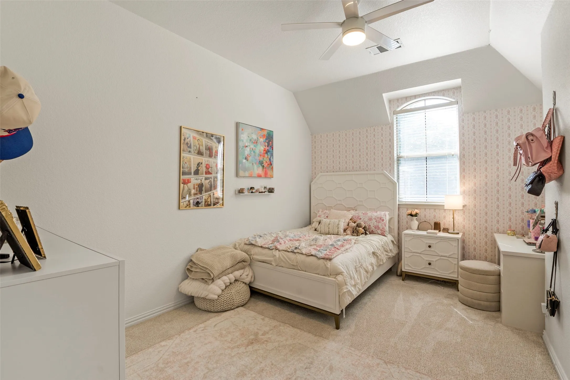 Single Family Residence For Sale in Dallas County , 726 Armstrong Boulevard, Coppell, Texas 75019, 4 Bedroom, 4 Bathroom, 3 Garage spaces, 4,117 Sqft, built in 1998, mls#21315487, Real Estate Agent in Coppell, Homes For Sale in Dallas county, Homes For Sale in Coppell, Realtor in Coppell Texas, Real Estate Brokerage Independent Realty Texas, Luminita Cordes Realtor