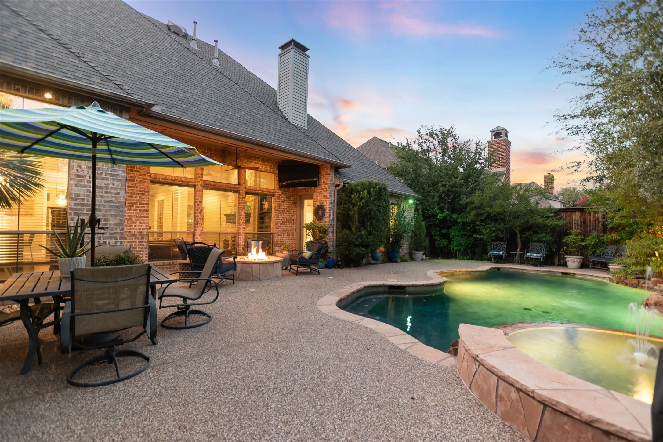 Single Family Residence For Sale in Dallas County , 726 Armstrong Boulevard, Coppell, Texas 75019, 4 Bedroom, 4 Bathroom, 3 Garage spaces, 4,117 Sqft, built in 1998, mls#21315487, Real Estate Agent in Coppell, Homes For Sale in Dallas county, Homes For Sale in Coppell, Realtor in Coppell Texas, Real Estate Brokerage Independent Realty Texas, Luminita Cordes Realtor