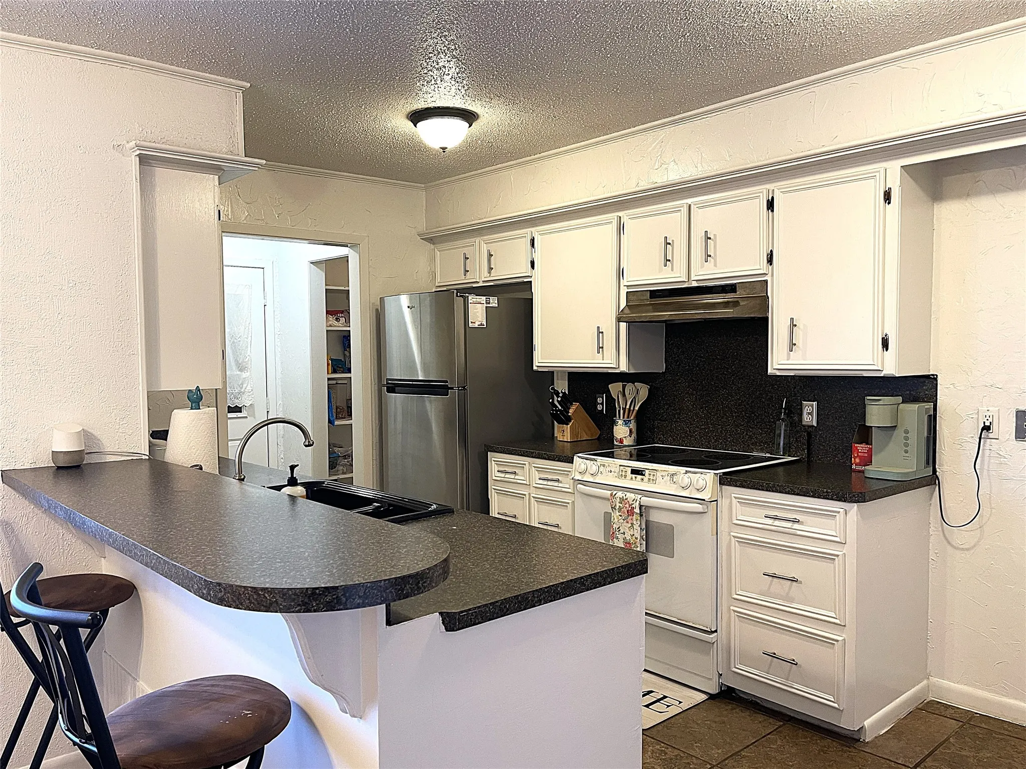 Single Family Residence For Sale in Freestone County , 3 Circle Drive, Teague, Texas 75860, 4 Bedrooms, 2 Bathrooms, 2 Garage spaces, 1,970 Sqft, built in 1974, Price $235,000, mls#21317933, Real Estate Agent in Teague, Homes For Sale in Freestone county, Homes For Sale in Teague, Realtor in Teague Texas, Real Estate Brokerage Independent Realty Texas, Luminita Cordes Realtor