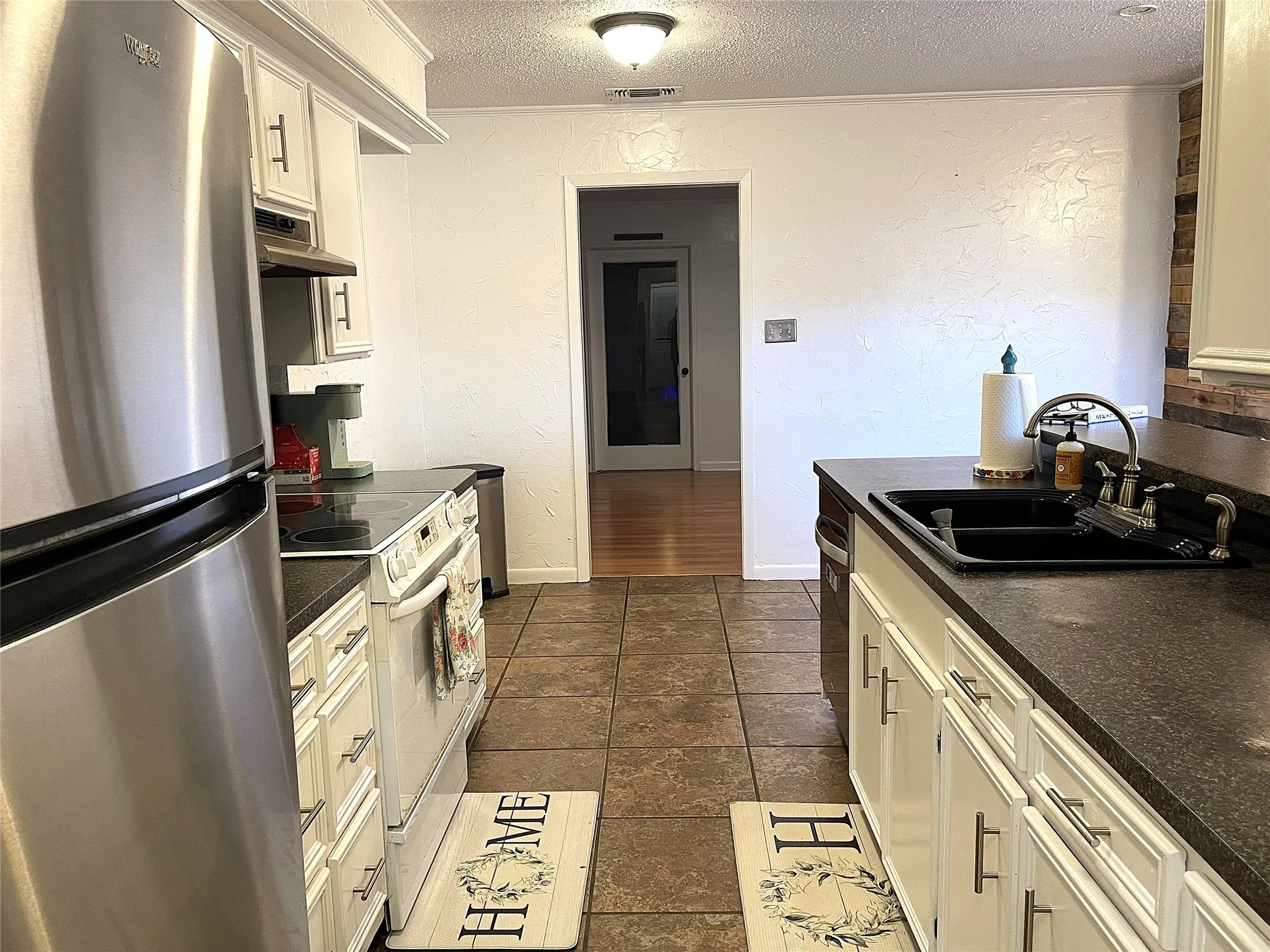 Single Family Residence For Sale in Freestone County , 3 Circle Drive, Teague, Texas 75860, 4 Bedrooms, 2 Bathrooms, 2 Garage spaces, 1,970 Sqft, built in 1974, Price $235,000, mls#21317933, Real Estate Agent in Teague, Homes For Sale in Freestone county, Homes For Sale in Teague, Realtor in Teague Texas, Real Estate Brokerage Independent Realty Texas, Luminita Cordes Realtor