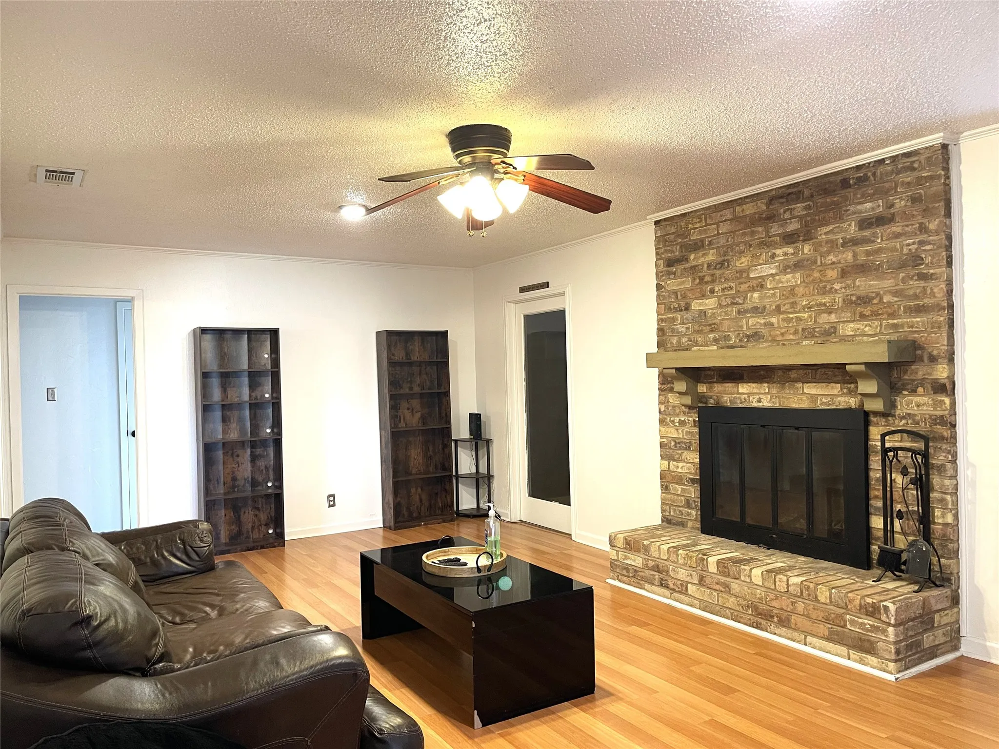 Single Family Residence For Sale in Freestone County , 3 Circle Drive, Teague, Texas 75860, 4 Bedrooms, 2 Bathrooms, 2 Garage spaces, 1,970 Sqft, built in 1974, Price $235,000, mls#21317933, Real Estate Agent in Teague, Homes For Sale in Freestone county, Homes For Sale in Teague, Realtor in Teague Texas, Real Estate Brokerage Independent Realty Texas, Luminita Cordes Realtor