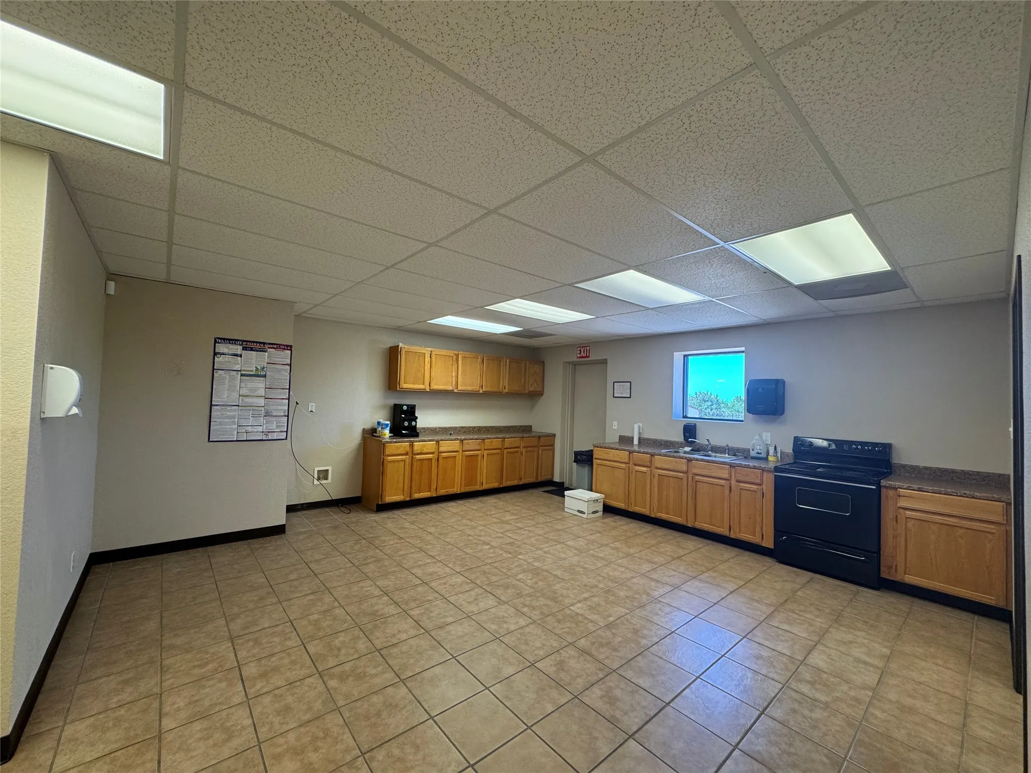 Office For Rent in Hood County , 211 M & M Ranch Road 102-104, Granbury, Texas 76049, 0, 0, Garage spaces, 0 Sqft, built in 2007, Price $3,000, mls#21317947, Real Estate Agent in Granbury, Homes For Rent in Hood county, Homes For Rent in Granbury, Realtor in Granbury Texas, Real Estate Brokerage Independent Realty Texas, Luminita Cordes Realtor