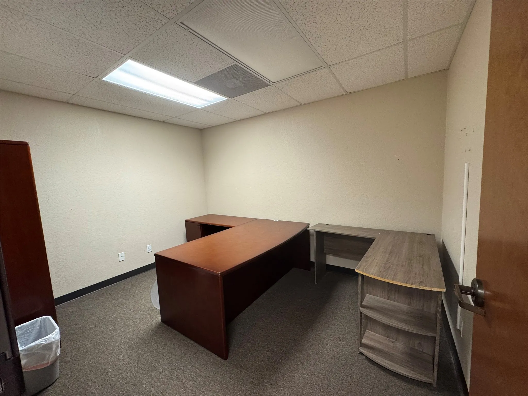 Office For Rent in Hood County , 211 M & M Ranch Road 102-104, Granbury, Texas 76049, 0, 0, Garage spaces, 0 Sqft, built in 2007, Price $3,000, mls#21317947, Real Estate Agent in Granbury, Homes For Rent in Hood county, Homes For Rent in Granbury, Realtor in Granbury Texas, Real Estate Brokerage Independent Realty Texas, Luminita Cordes Realtor