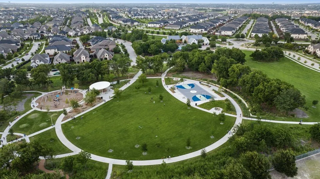 Single Family Residence For Sale in Collin County , 15867 Terenwood Street, Frisco, Texas 75035, 4 Bedroom, 4 Bathroom, 2 Garage spaces, 3,385 Sqft, built in 2021, mls#21317691, Real Estate Agent in Frisco, Homes For Sale in Collin county, Homes For Sale in Frisco, Realtor in Frisco Texas, Real Estate Brokerage Independent Realty Texas, Luminita Cordes Realtor