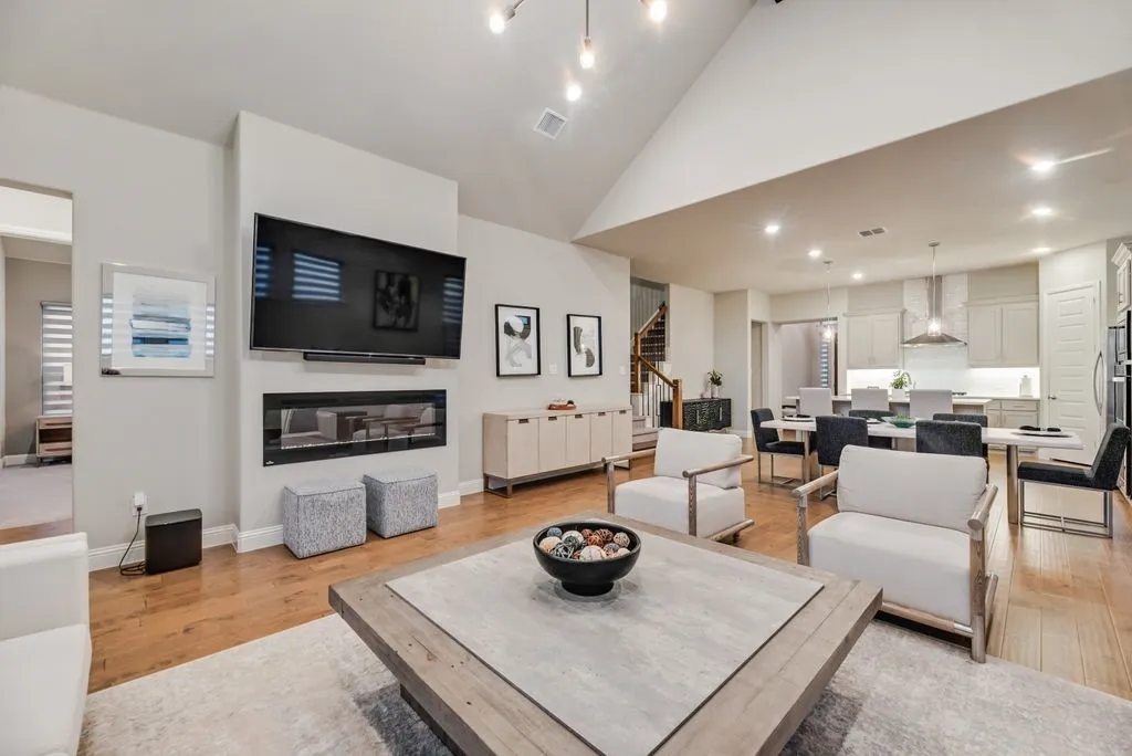 Single Family Residence For Sale in Collin County , 15867 Terenwood Street, Frisco, Texas 75035, 4 Bedroom, 4 Bathroom, 2 Garage spaces, 3,385 Sqft, built in 2021, mls#21317691, Real Estate Agent in Frisco, Homes For Sale in Collin county, Homes For Sale in Frisco, Realtor in Frisco Texas, Real Estate Brokerage Independent Realty Texas, Luminita Cordes Realtor