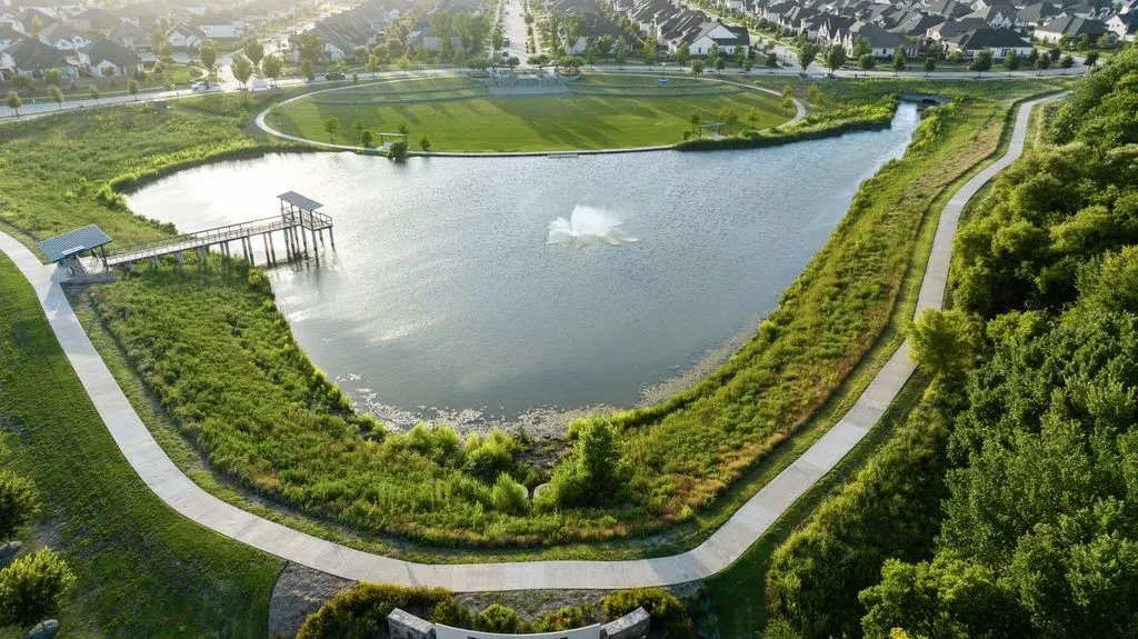 Single Family Residence For Sale in Collin County , 15867 Terenwood Street, Frisco, Texas 75035, 4 Bedroom, 4 Bathroom, 2 Garage spaces, 3,385 Sqft, built in 2021, mls#21317691, Real Estate Agent in Frisco, Homes For Sale in Collin county, Homes For Sale in Frisco, Realtor in Frisco Texas, Real Estate Brokerage Independent Realty Texas, Luminita Cordes Realtor