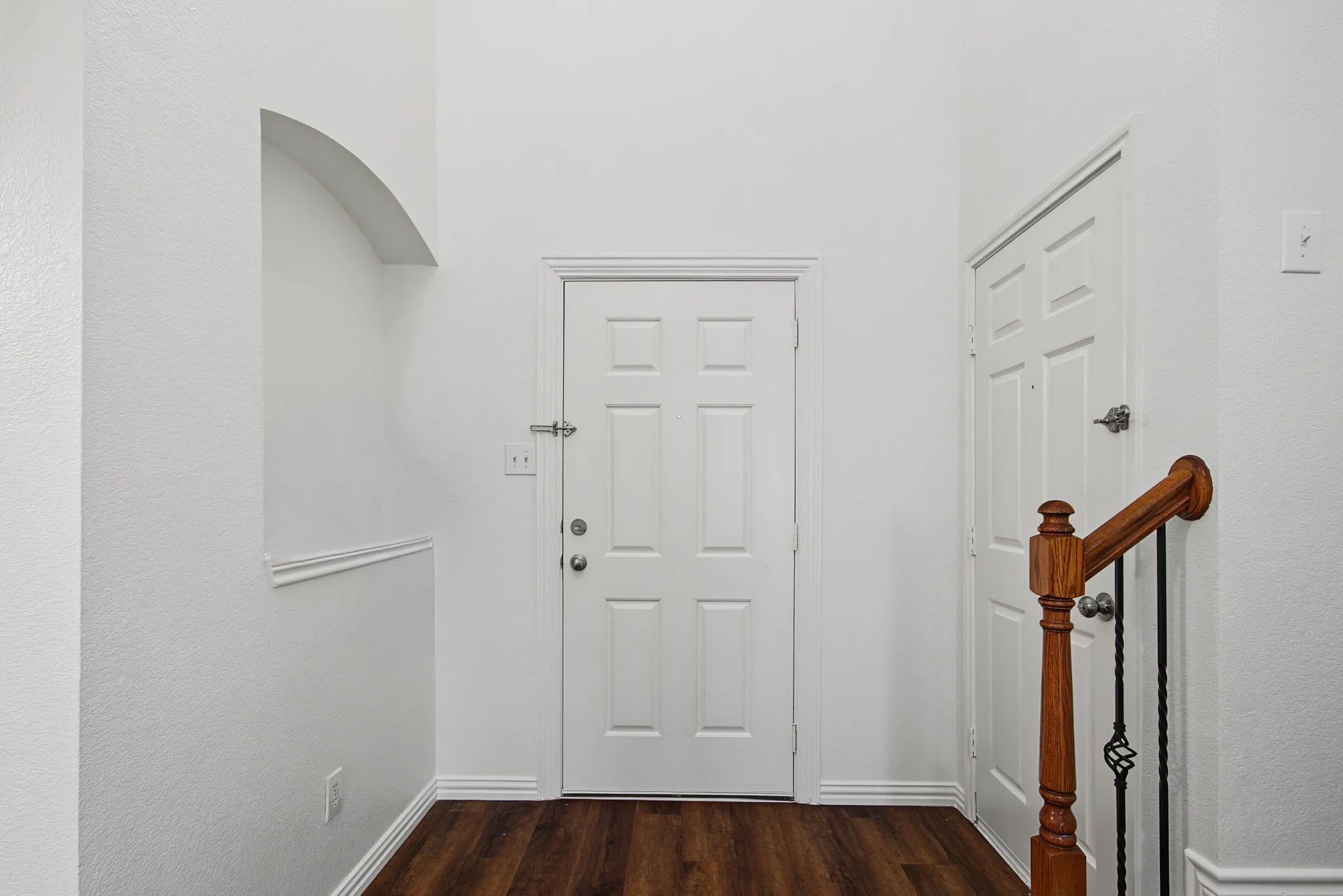Single Family Residence For Sale in Tarrant County , 1501 Kingfisher Drive, Fort Worth, Texas 76131, 5 Bedroom, 4 Bathroom, 2 Garage spaces, 2,740 Sqft, built in 2005, mls#21317974, Real Estate Agent in Fort Worth, Homes For Sale in Tarrant county, Homes For Sale in Fort Worth, Realtor in Fort Worth Texas, Real Estate Brokerage Independent Realty Texas, Luminita Cordes Realtor