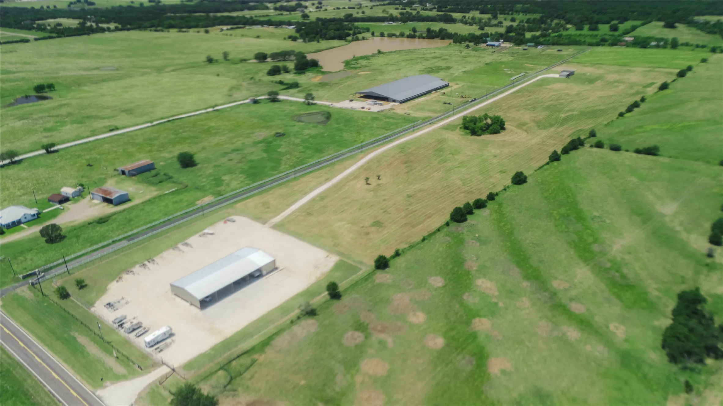 20 Acres - Business, Land and Barndo