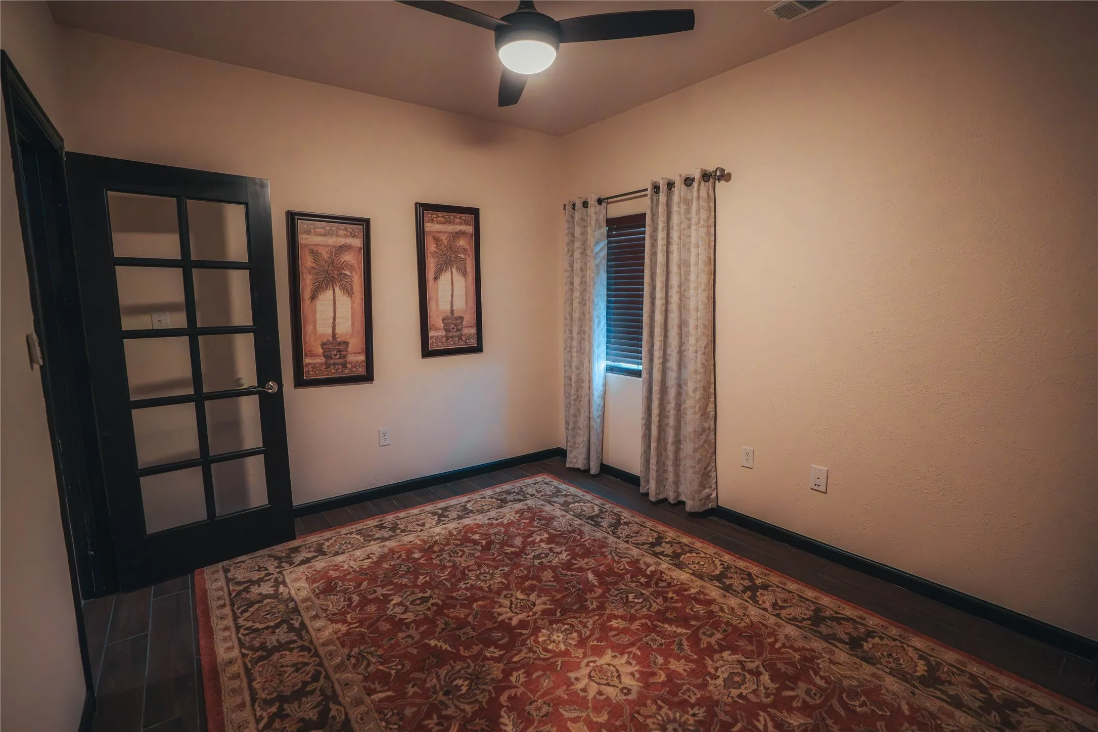 Flex room