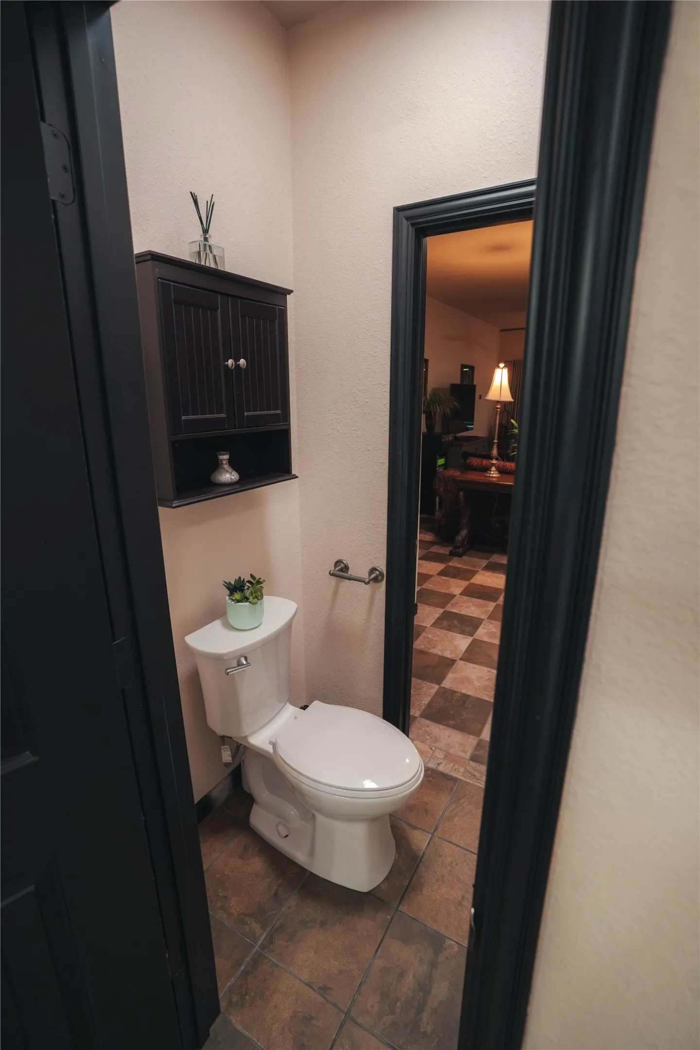 Dual access Bathroom from Hall