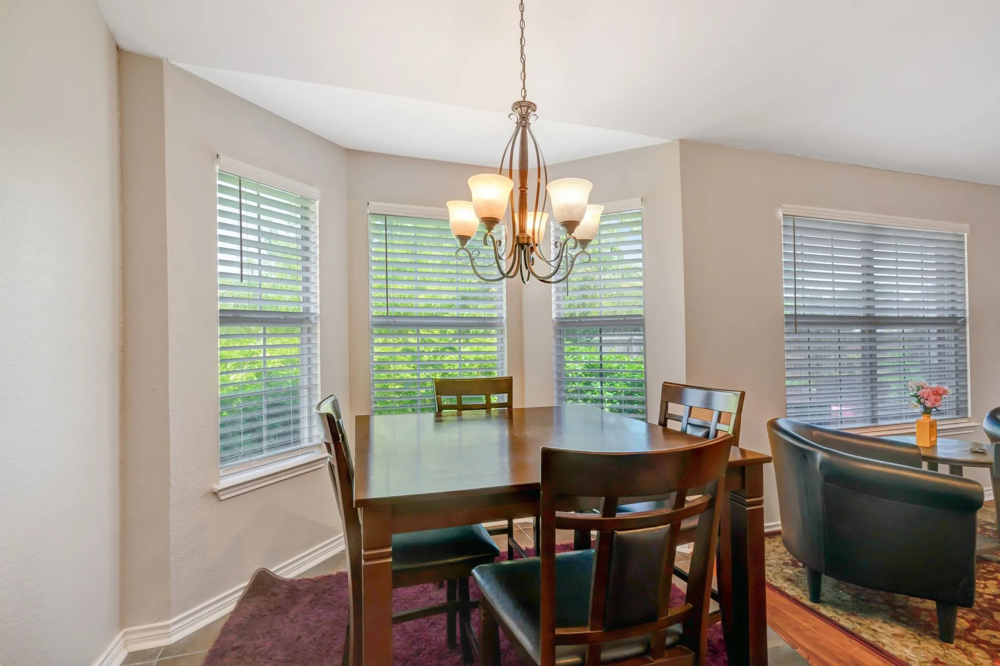 Single Family Residence For Rent in Tarrant County , 2977 Timber Creek Trail, Fort Worth, Texas 76118, 3 Bedroom, 3 Bathroom, 2 Garage spaces, 2,088 Sqft, built in 1994, mls#21317993, Real Estate Agent in Fort Worth, Homes For Rent in Tarrant county, Homes For Rent in Fort Worth, Realtor in Fort Worth Texas, Real Estate Brokerage Independent Realty Texas, Luminita Cordes Realtor