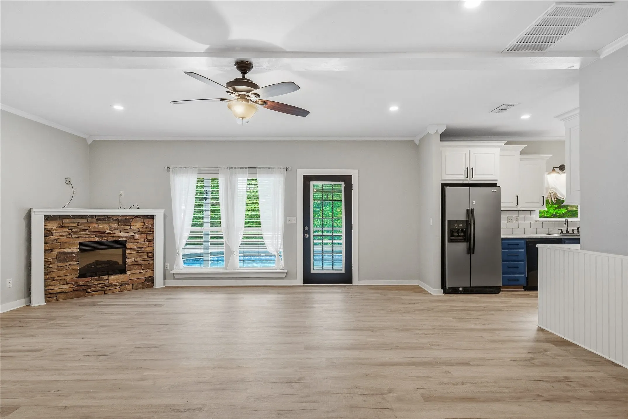 Single Family Residence For Sale in Smith County , 14227 County Road 438, Lindale, Texas 75771, 4 Bedroom, 2 Bathroom, Garage spaces, 2,100 Sqft, built in 2010, mls#21317779, Real Estate Agent in Lindale, Homes For Sale in Smith county, Homes For Sale in Lindale, Realtor in Lindale Texas, Real Estate Brokerage Independent Realty Texas, Luminita Cordes Realtor