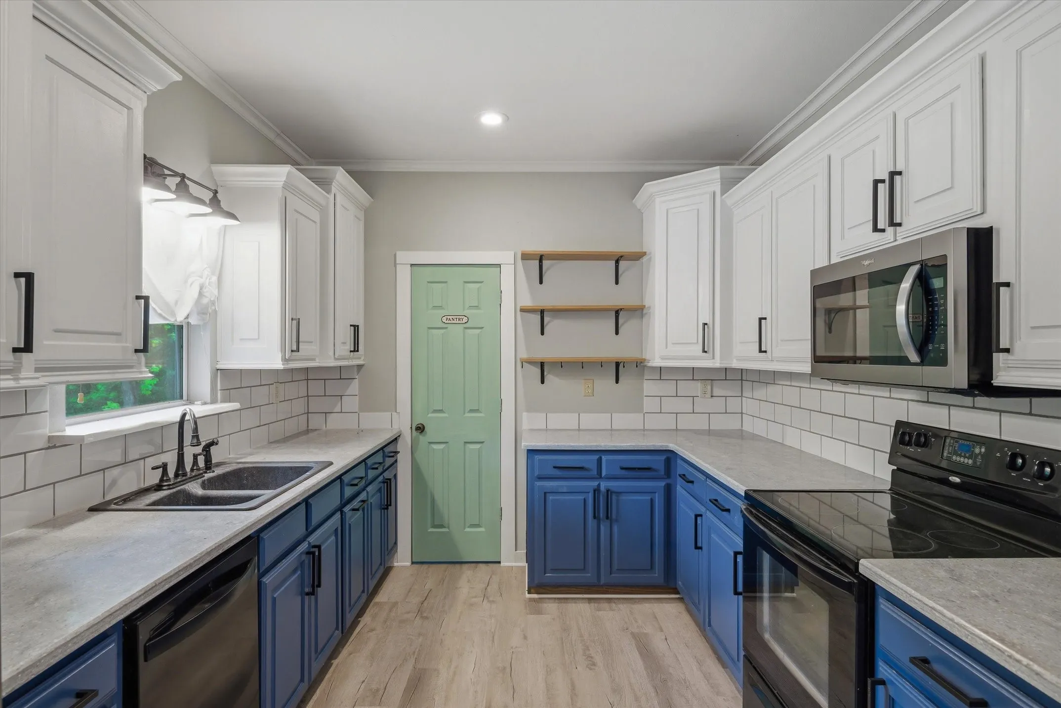 Single Family Residence For Sale in Smith County , 14227 County Road 438, Lindale, Texas 75771, 4 Bedroom, 2 Bathroom, Garage spaces, 2,100 Sqft, built in 2010, mls#21317779, Real Estate Agent in Lindale, Homes For Sale in Smith county, Homes For Sale in Lindale, Realtor in Lindale Texas, Real Estate Brokerage Independent Realty Texas, Luminita Cordes Realtor