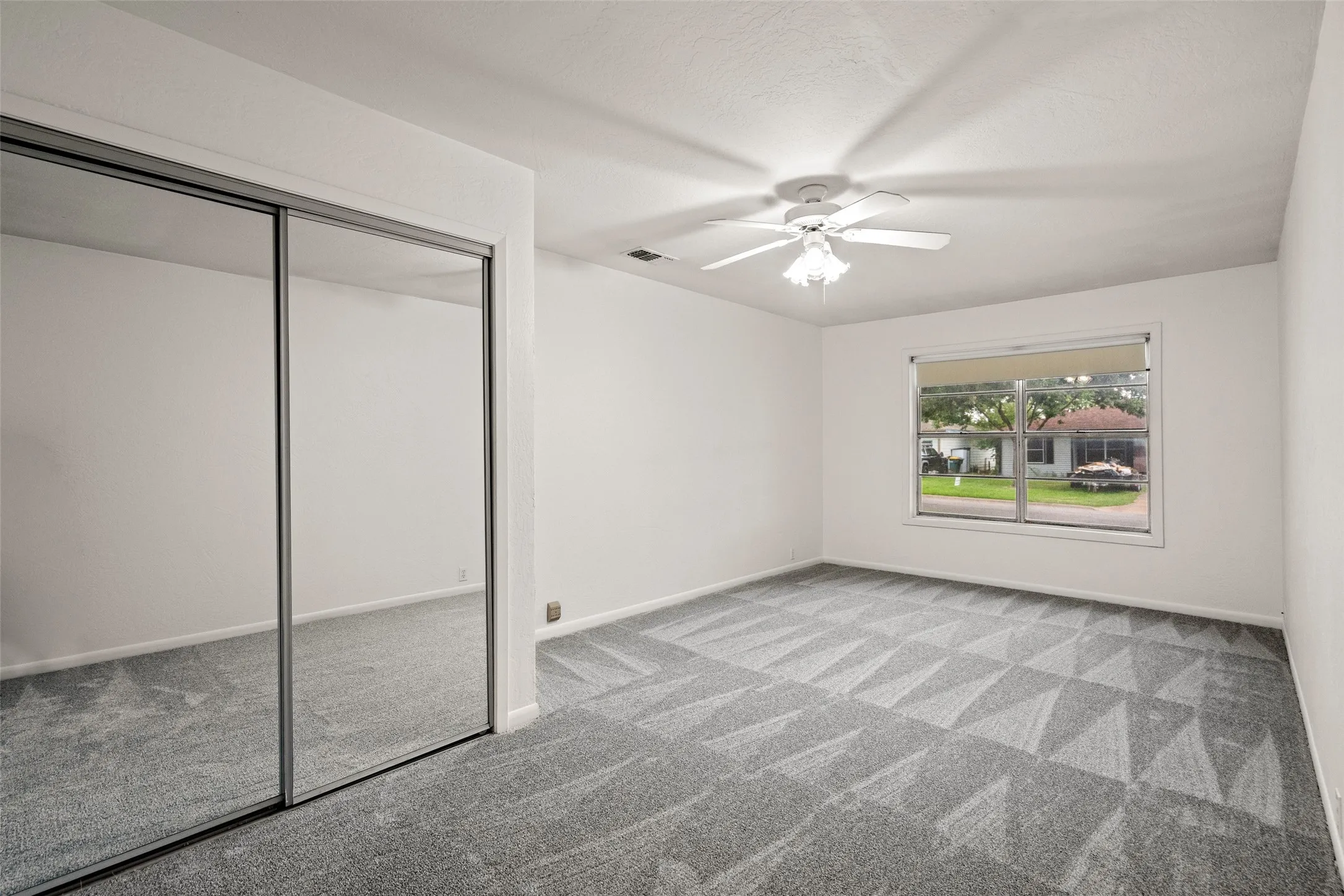 Single Family Residence For Sale in Grayson County , 219 W Wilson Avenue, Sherman, Texas 75090, 3 Bedroom, 2 Bathroom, 2 Garage spaces, 1,723 Sqft, built in 1955, mls#21314941, Real Estate Agent in Sherman, Homes For Sale in Grayson county, Homes For Sale in Sherman, Realtor in Sherman Texas, Real Estate Brokerage Independent Realty Texas, Luminita Cordes Realtor