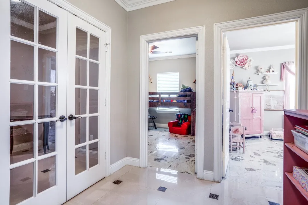 Single Family Residence For Sale in Hunt County , 1953 S Sky Meadows Drive, Caddo Mills, Texas 75135, 5 Bedroom, 5 Bathroom, 2 Garage spaces, 2,964 Sqft, built in 2015, Price $725,000, mls#21316841, Real Estate Agent in Caddo Mills, Homes For Sale in Hunt county, Homes For Sale in Caddo Mills, Realtor in Caddo Mills Texas, Real Estate Brokerage Independent Realty Texas, Luminita Cordes Realtor