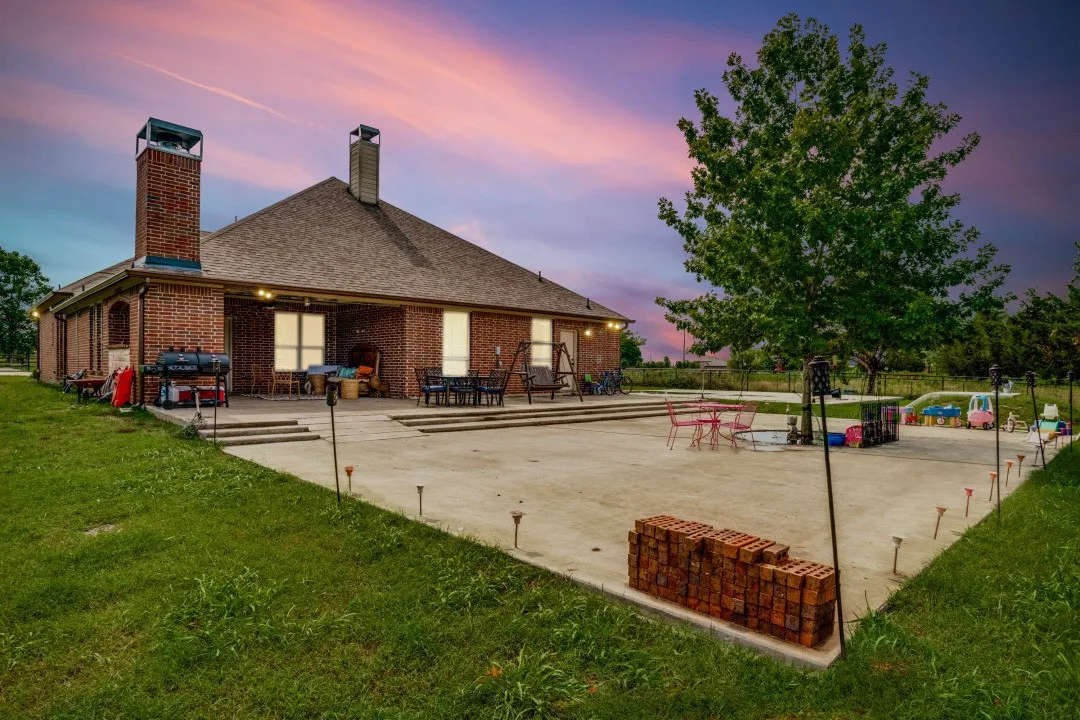 Single Family Residence For Sale in Hunt County , 1953 S Sky Meadows Drive, Caddo Mills, Texas 75135, 5 Bedroom, 5 Bathroom, 2 Garage spaces, 2,964 Sqft, built in 2015, Price $725,000, mls#21316841, Real Estate Agent in Caddo Mills, Homes For Sale in Hunt county, Homes For Sale in Caddo Mills, Realtor in Caddo Mills Texas, Real Estate Brokerage Independent Realty Texas, Luminita Cordes Realtor
