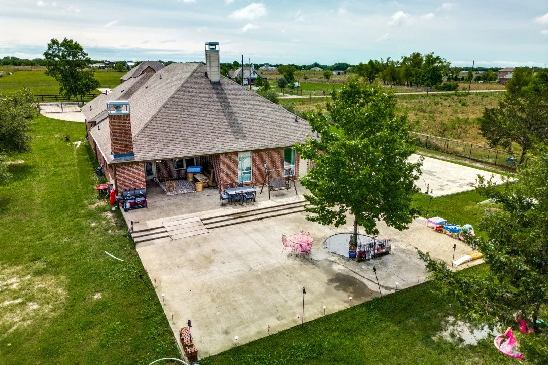 Single Family Residence For Sale in Hunt County , 1953 S Sky Meadows Drive, Caddo Mills, Texas 75135, 5 Bedroom, 5 Bathroom, 2 Garage spaces, 2,964 Sqft, built in 2015, Price $725,000, mls#21316841, Real Estate Agent in Caddo Mills, Homes For Sale in Hunt county, Homes For Sale in Caddo Mills, Realtor in Caddo Mills Texas, Real Estate Brokerage Independent Realty Texas, Luminita Cordes Realtor