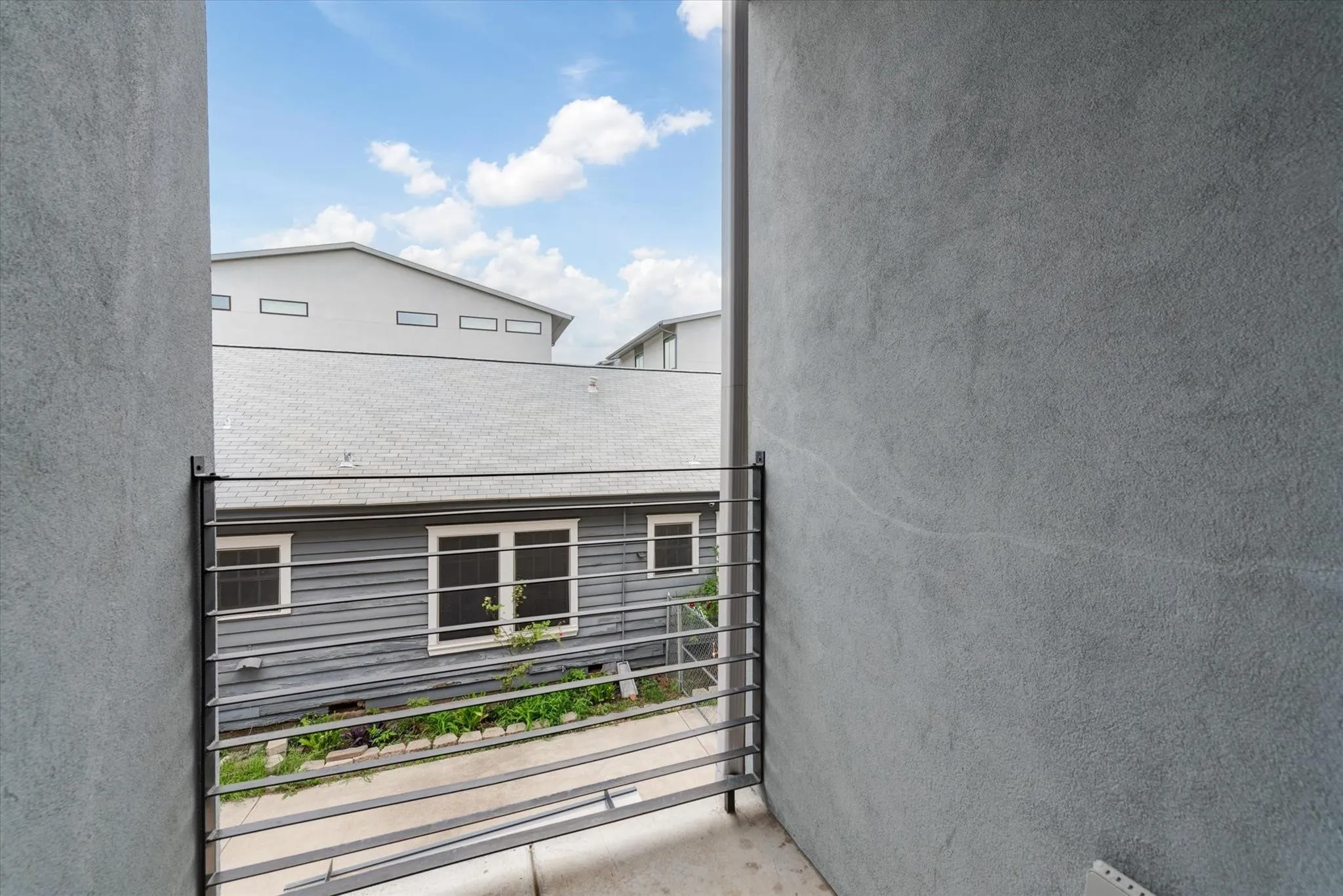 Condominium For Sale in Dallas County , 2222 Moser Avenue 113, Dallas, Texas 75206, 1 Bedroom, 2 Bathroom, 1 Garage spaces, 1,197 Sqft, built in 2018, mls#21317588, Real Estate Agent in Dallas, Homes For Sale in Dallas county, Homes For Sale in Dallas, Realtor in Dallas Texas, Real Estate Brokerage Independent Realty Texas, Luminita Cordes Realtor