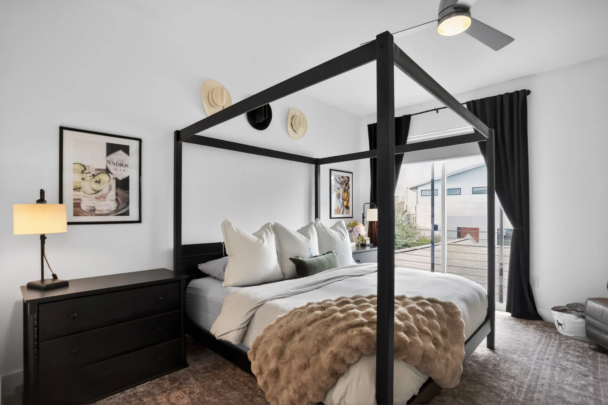 Condominium For Sale in Dallas County , 2222 Moser Avenue 113, Dallas, Texas 75206, 1 Bedroom, 2 Bathroom, 1 Garage spaces, 1,197 Sqft, built in 2018, mls#21317588, Real Estate Agent in Dallas, Homes For Sale in Dallas county, Homes For Sale in Dallas, Realtor in Dallas Texas, Real Estate Brokerage Independent Realty Texas, Luminita Cordes Realtor