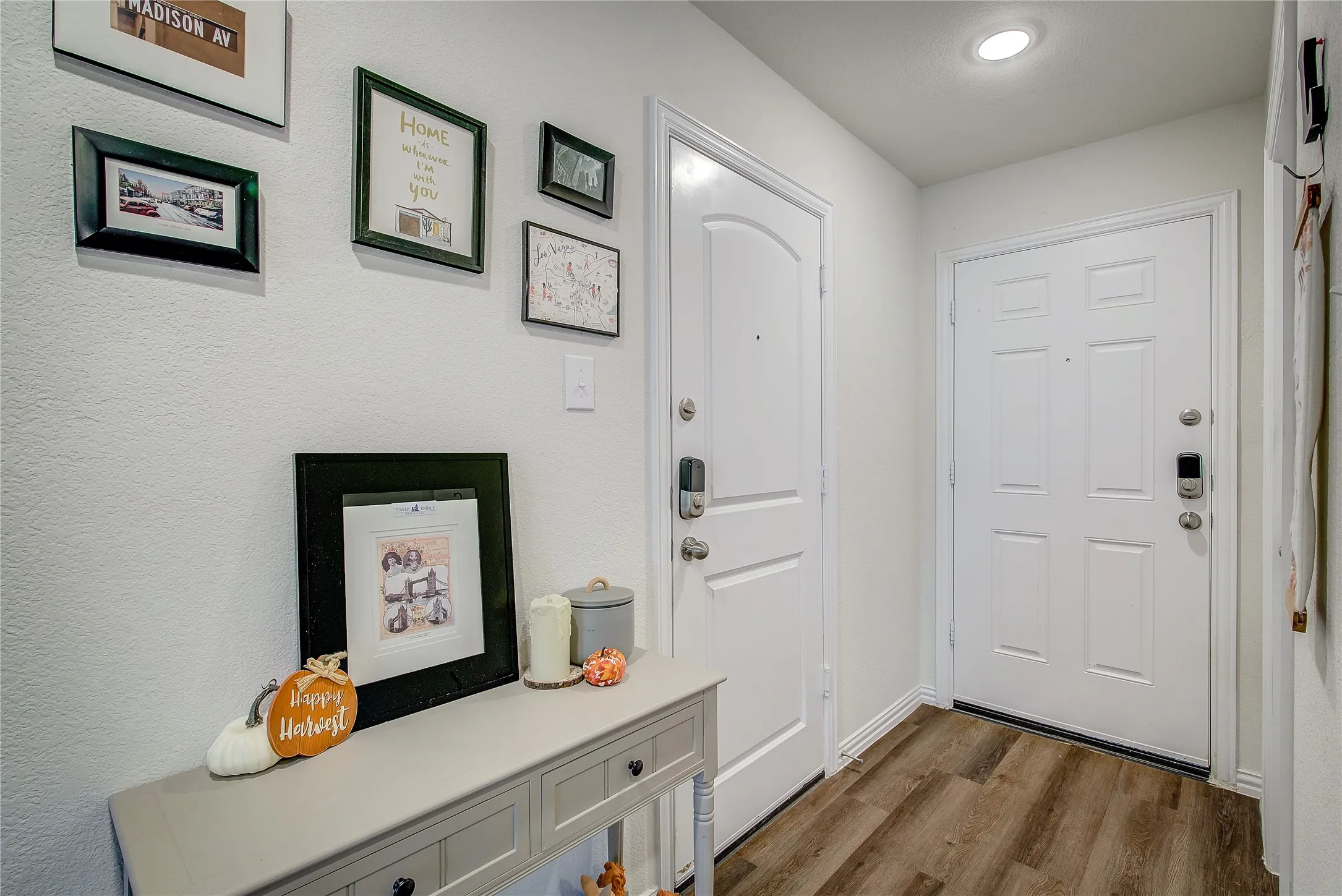 Single Family Residence For Sale in Hunt County , 1411 Hemphill Street, Greenville, Texas 75401, 3 Bedroom, 2 Bathroom, 2 Garage spaces, 1,028 Sqft, built in 2021, mls#21318001, Real Estate Agent in Greenville, Homes For Sale in Hunt county, Homes For Sale in Greenville, Realtor in Greenville Texas, Real Estate Brokerage Independent Realty Texas, Luminita Cordes Realtor