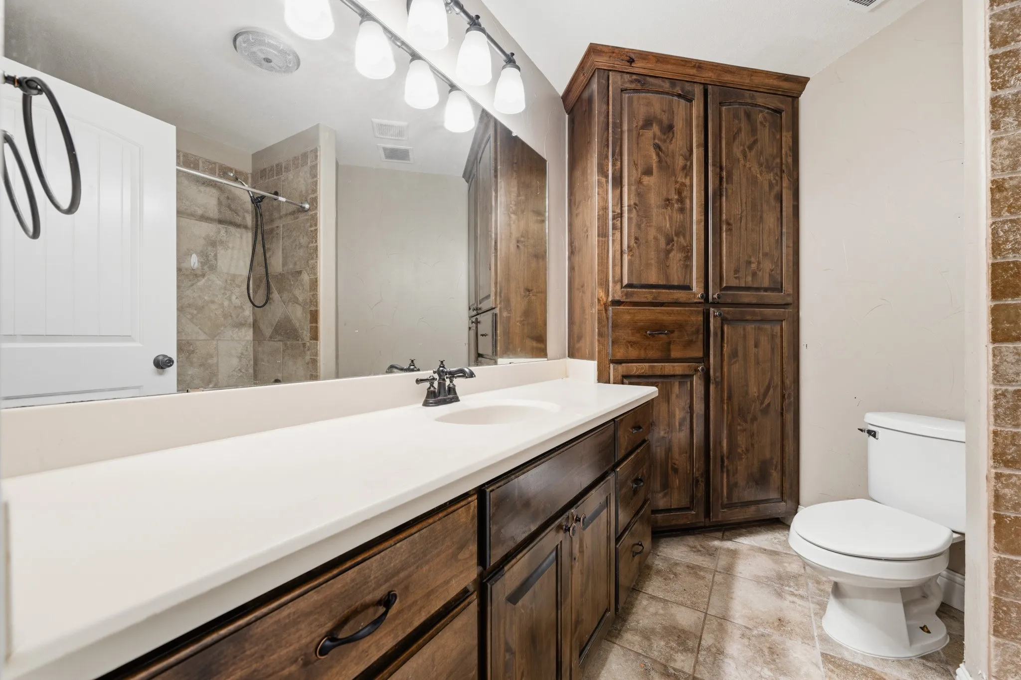 Single Family Residence For Sale in Mc Lennan County , 716 Retoma Park Drive, Robinson, Texas 76706, 4 Bedroom, 2 Bathroom, 2 Garage spaces, 2,231 Sqft, built in 1999, mls#21272649, Real Estate Agent in Robinson, Homes For Sale in Mc Lennan county, Homes For Sale in Robinson, Realtor in Robinson Texas, Real Estate Brokerage Independent Realty Texas, Luminita Cordes Realtor