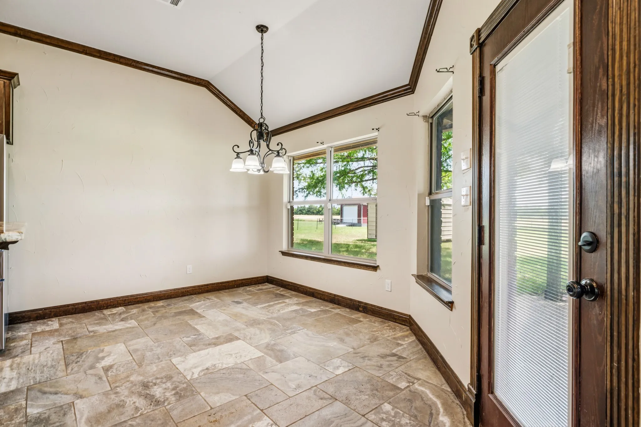Single Family Residence For Sale in Mc Lennan County , 716 Retoma Park Drive, Robinson, Texas 76706, 4 Bedroom, 2 Bathroom, 2 Garage spaces, 2,231 Sqft, built in 1999, mls#21272649, Real Estate Agent in Robinson, Homes For Sale in Mc Lennan county, Homes For Sale in Robinson, Realtor in Robinson Texas, Real Estate Brokerage Independent Realty Texas, Luminita Cordes Realtor