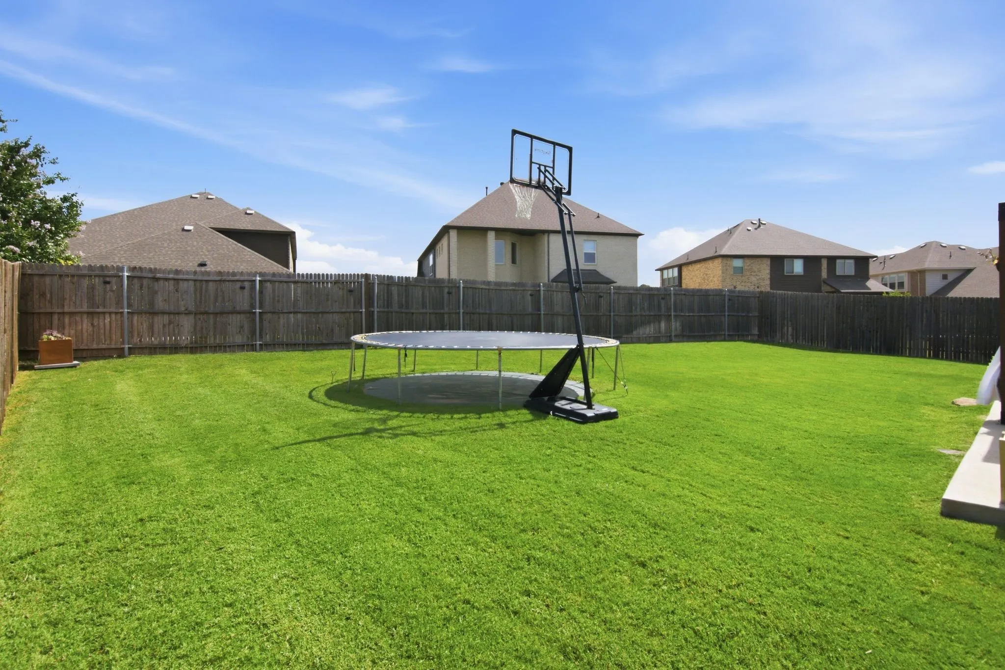 Single Family Residence For Sale in Denton County , 212 Spruce Valley Drive, Justin, Texas 76247, 4 Bedroom, 3 Bathroom, 2 Garage spaces, 2,334 Sqft, built in 2018, mls#21315281, Real Estate Agent in Justin, Homes For Sale in Denton county, Homes For Sale in Justin, Realtor in Justin Texas, Real Estate Brokerage Independent Realty Texas, Luminita Cordes Realtor
