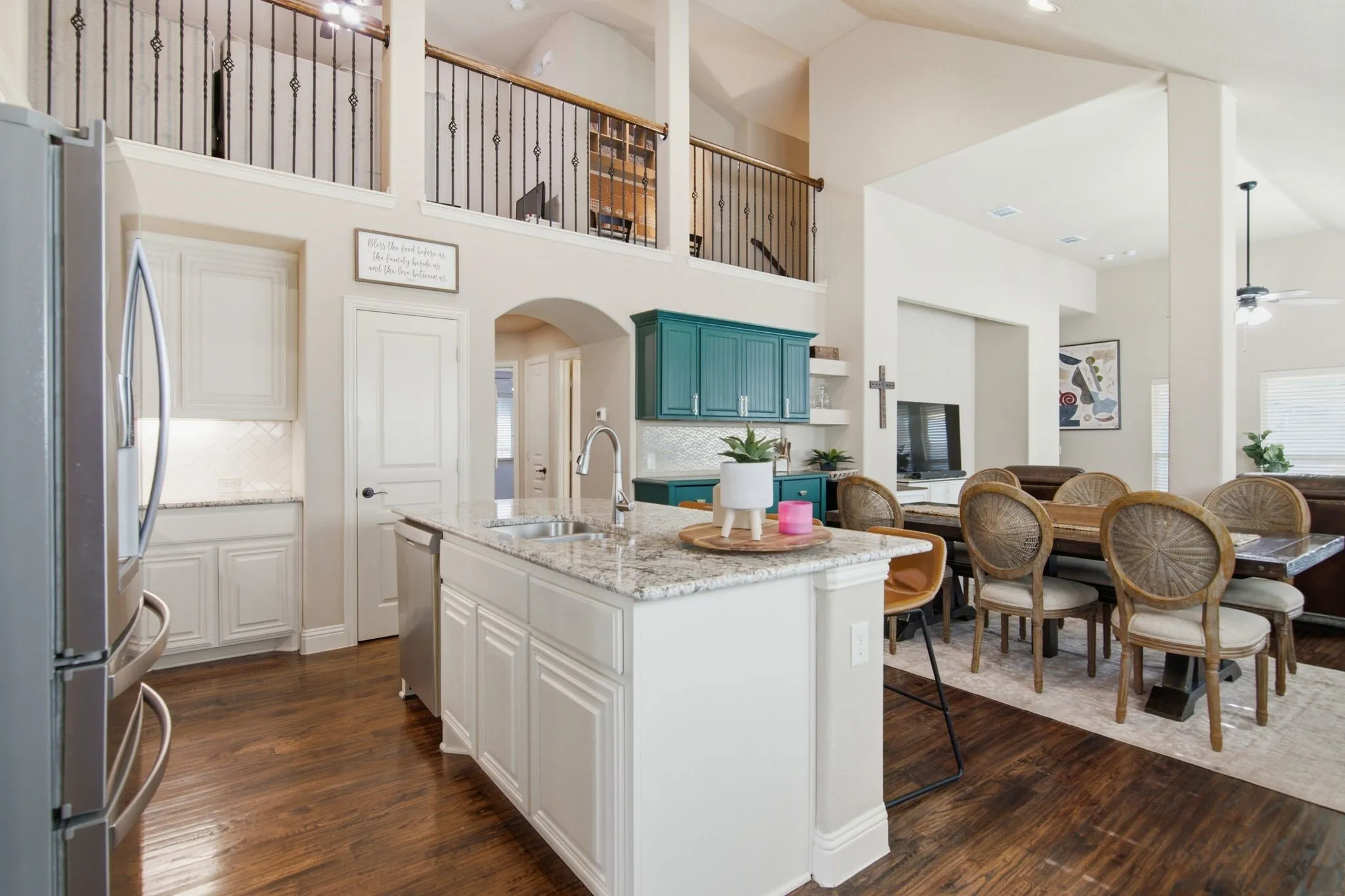 Single Family Residence For Sale in Denton County , 212 Spruce Valley Drive, Justin, Texas 76247, 4 Bedroom, 3 Bathroom, 2 Garage spaces, 2,334 Sqft, built in 2018, mls#21315281, Real Estate Agent in Justin, Homes For Sale in Denton county, Homes For Sale in Justin, Realtor in Justin Texas, Real Estate Brokerage Independent Realty Texas, Luminita Cordes Realtor