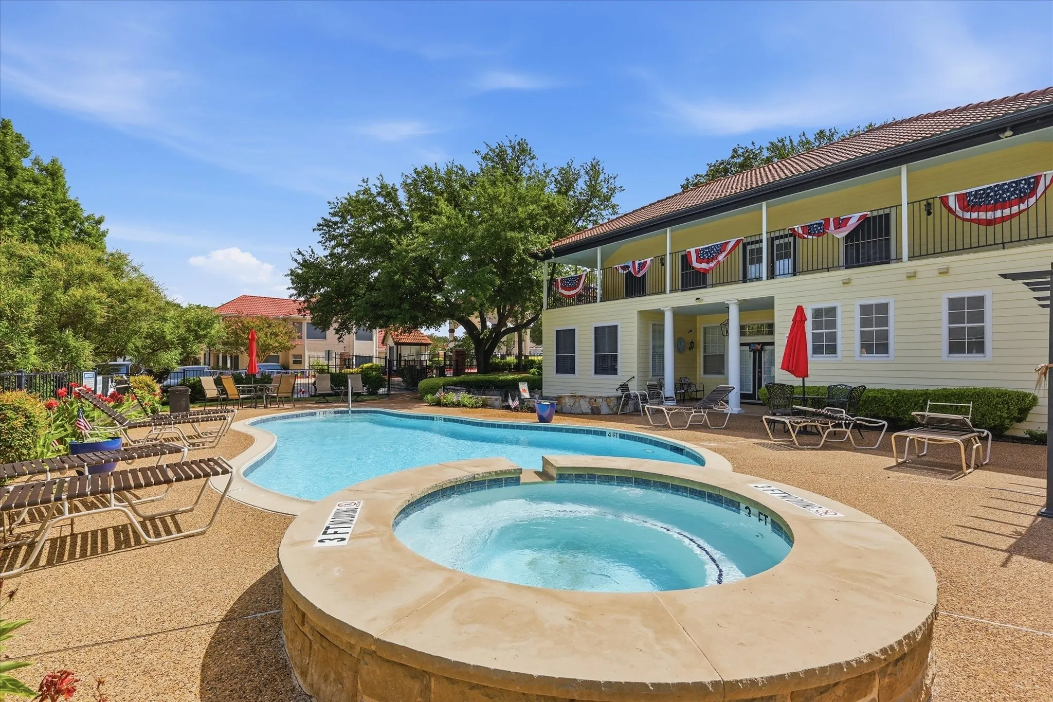 Community pool