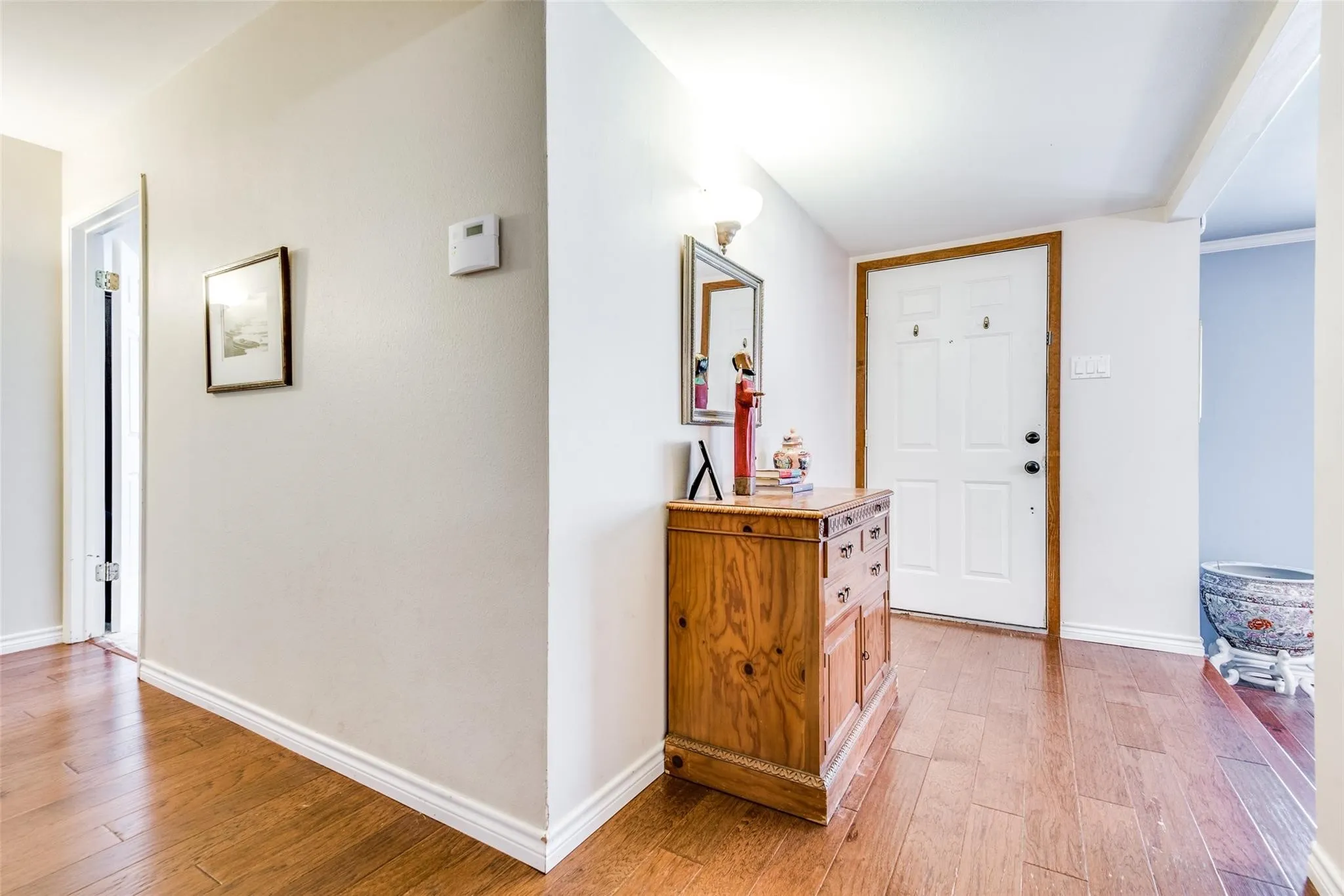 Single Family Residence For Rent in Dallas County , 6607 Roundrock Road, Dallas, Texas 75248, 3 Bedroom, 2 Bathroom, 2 Garage spaces, 2,369 Sqft, built in 1970, mls#21315427, Real Estate Agent in Dallas, Homes For Rent in Dallas county, Homes For Rent in Dallas, Realtor in Dallas Texas, Real Estate Brokerage Independent Realty Texas, Luminita Cordes Realtor