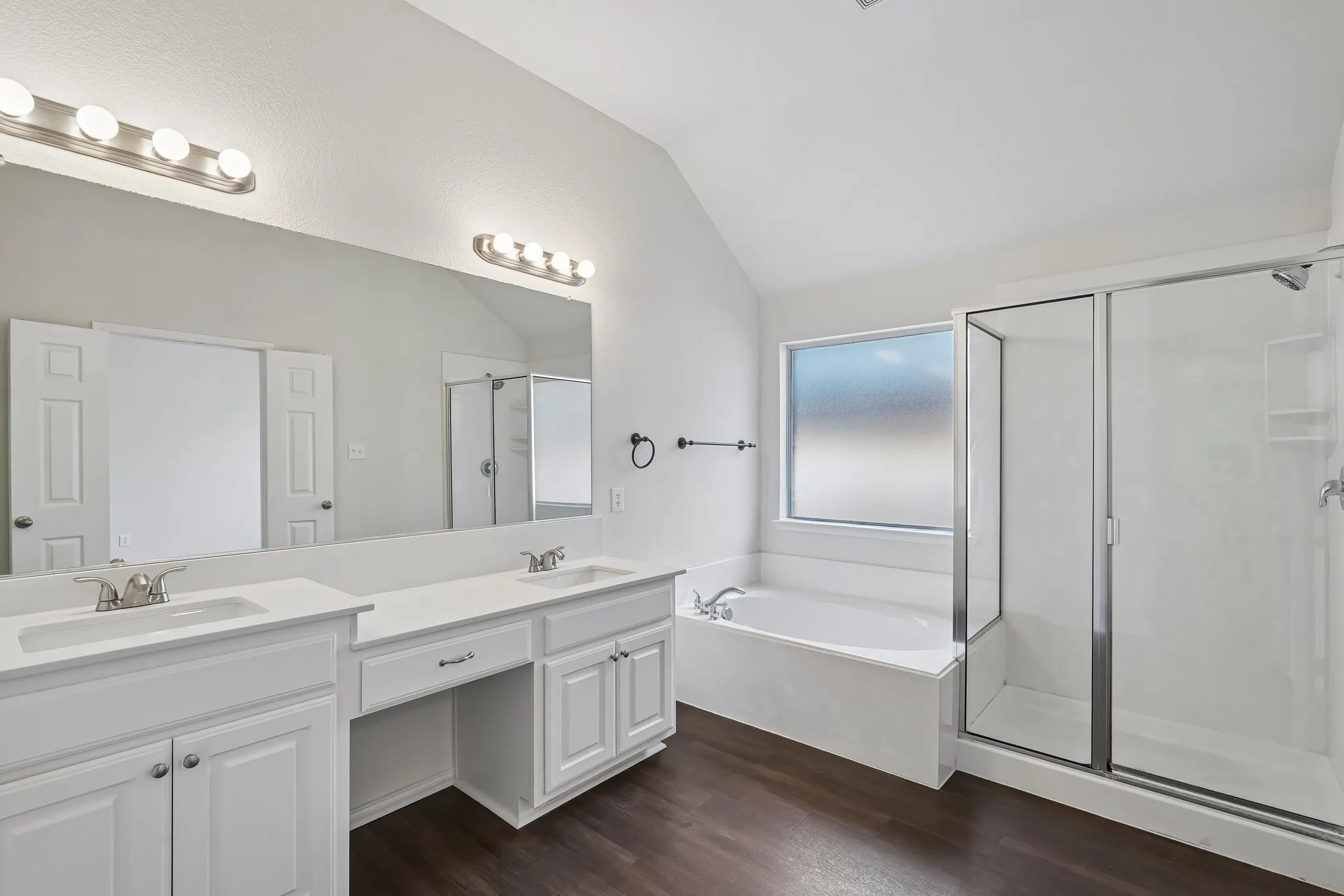 Single Family Residence For Sale in Dallas County , 8613 Saint Andrews Lane, Rowlett, Texas 75089, 4 Bedroom, 2 Bathroom, 2 Garage spaces, 2,120 Sqft, built in 2005, mls#21316908, Real Estate Agent in Rowlett, Homes For Sale in Dallas county, Homes For Sale in Rowlett, Realtor in Rowlett Texas, Real Estate Brokerage Independent Realty Texas, Luminita Cordes Realtor