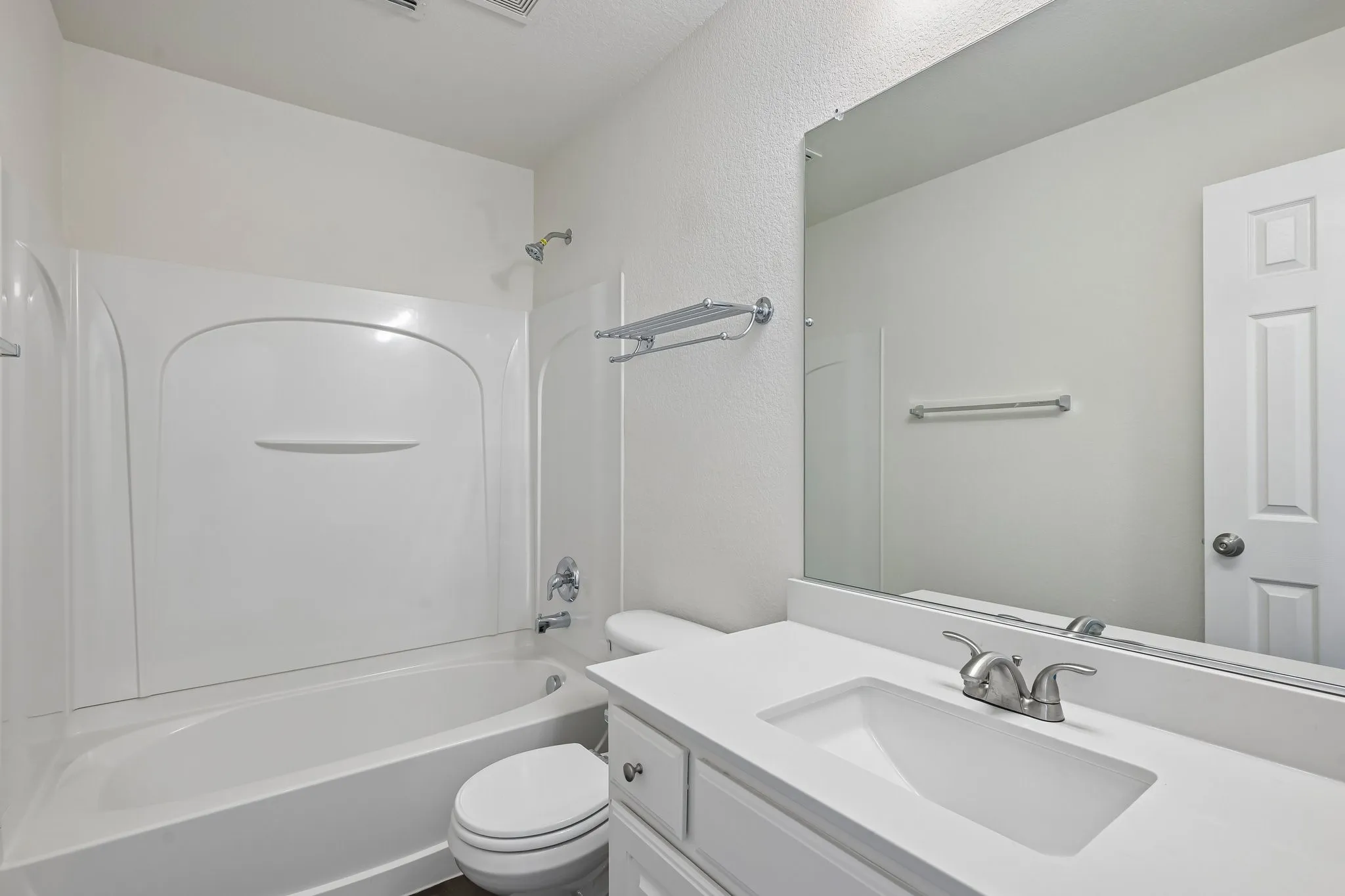Single Family Residence For Sale in Dallas County , 8613 Saint Andrews Lane, Rowlett, Texas 75089, 4 Bedroom, 2 Bathroom, 2 Garage spaces, 2,120 Sqft, built in 2005, mls#21316908, Real Estate Agent in Rowlett, Homes For Sale in Dallas county, Homes For Sale in Rowlett, Realtor in Rowlett Texas, Real Estate Brokerage Independent Realty Texas, Luminita Cordes Realtor