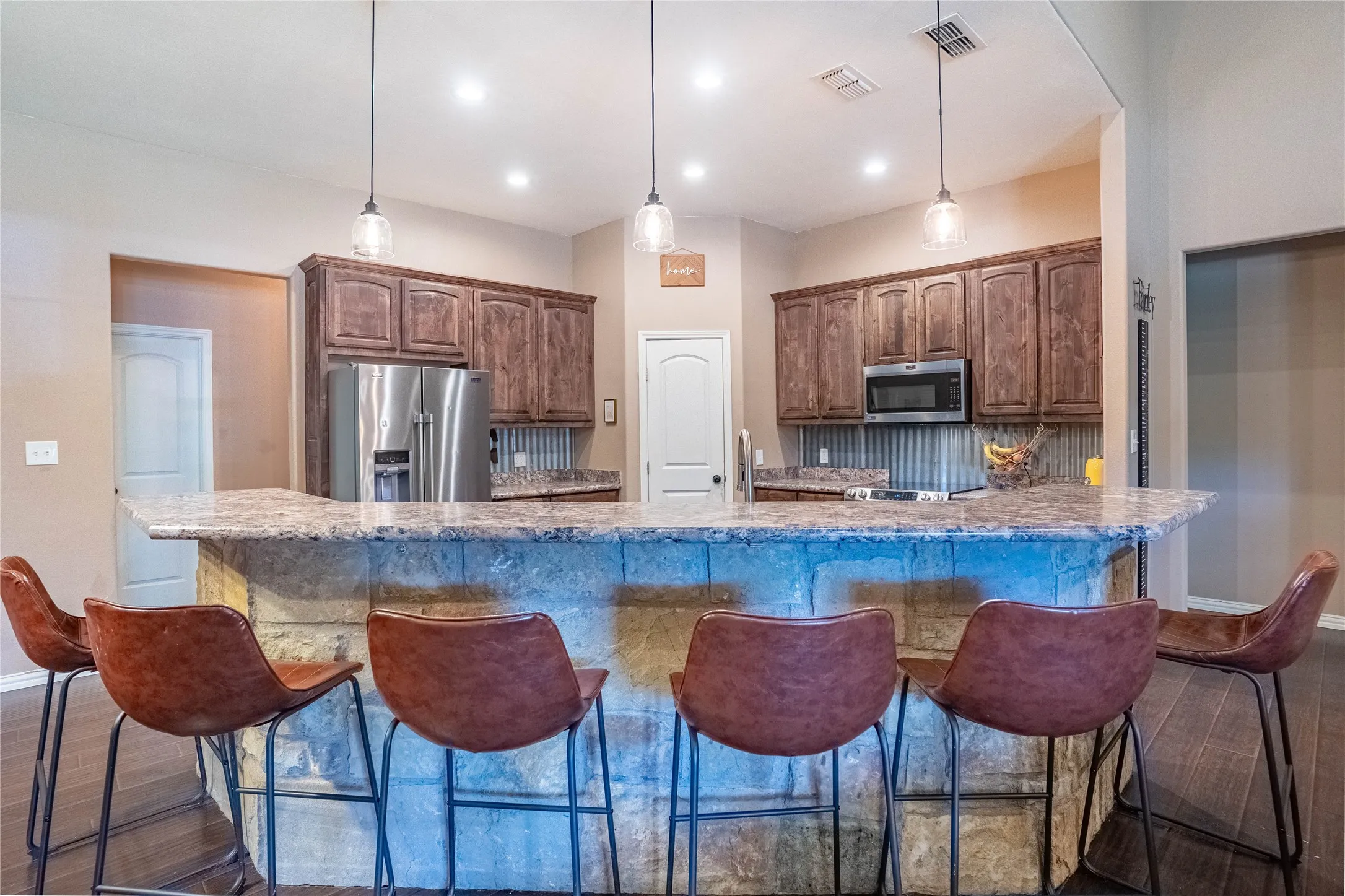 Farm For Sale in Johnson County , 4600 County Road 906, Godley, Texas 76044, 3 Bedroom, 3 Bathroom, 3 Garage spaces, 2,130 Sqft, built in 2016, mls#21317599, Real Estate Agent in Godley, Homes For Sale in Johnson county, Homes For Sale in Godley, Realtor in Godley Texas, Real Estate Brokerage Independent Realty Texas, Luminita Cordes Realtor